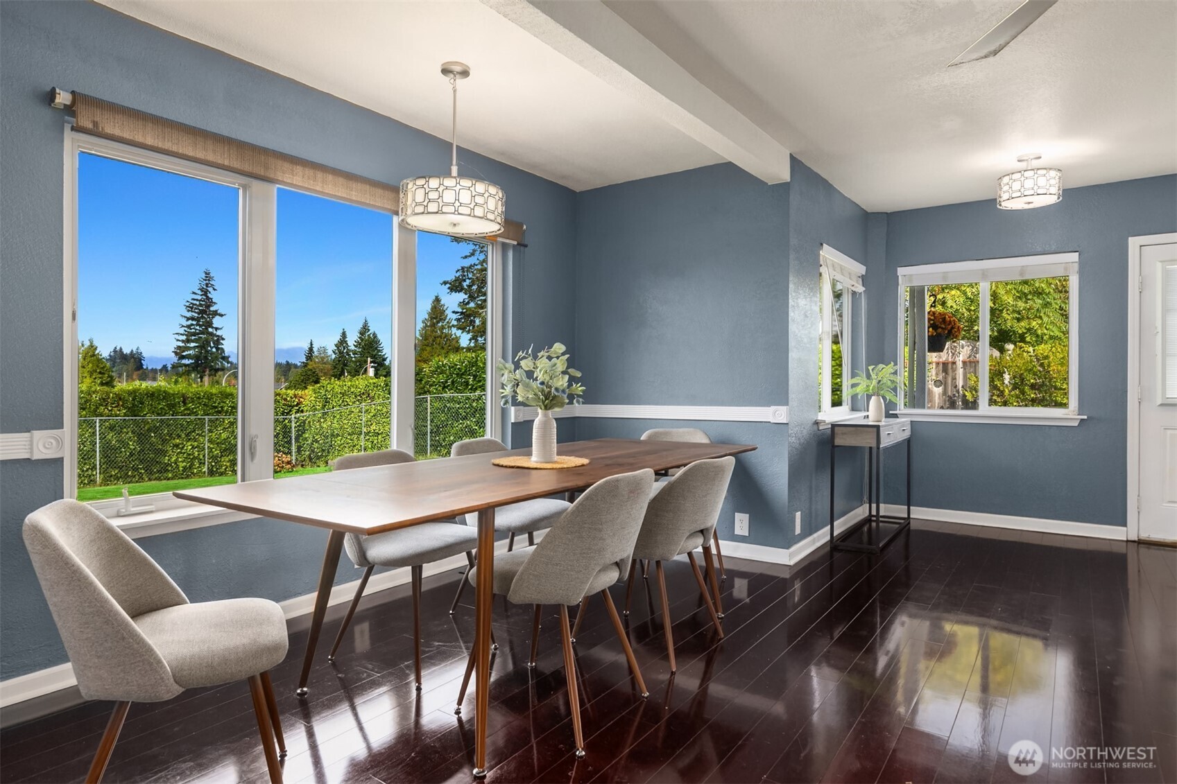 1920 6th Street Property Photo 8