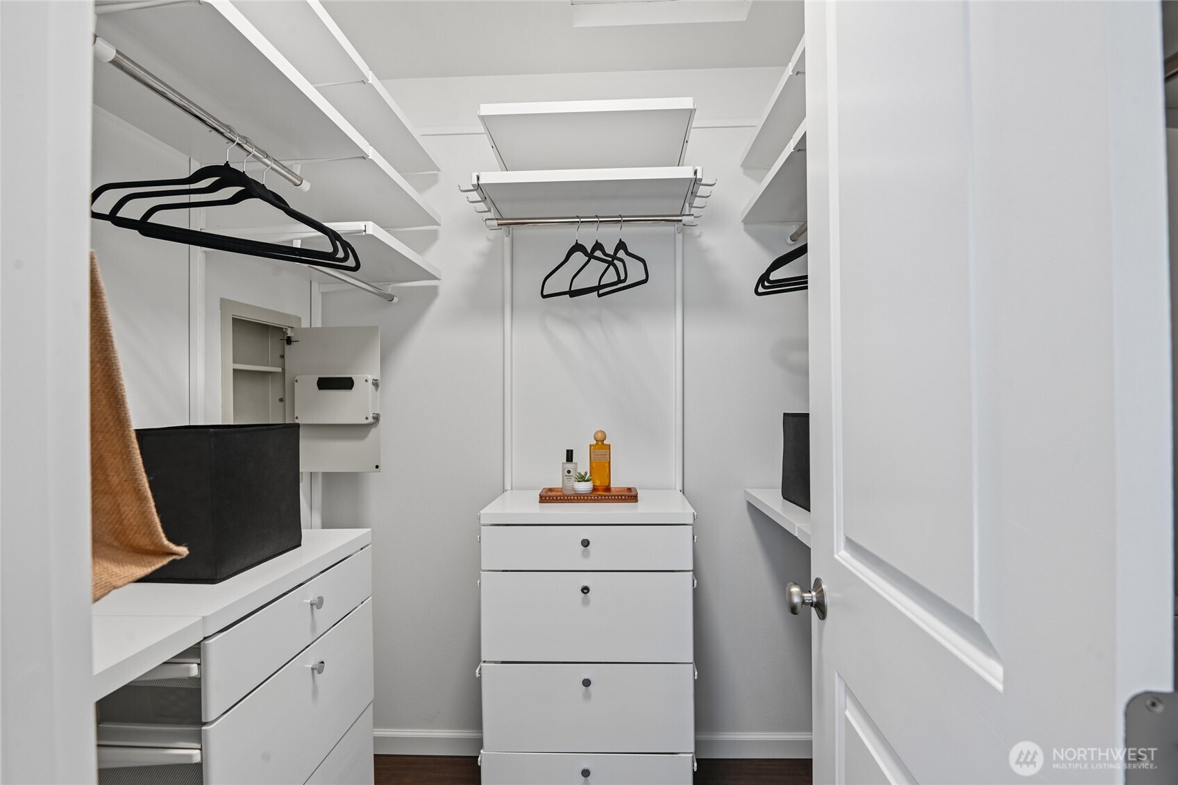 5661 S 150th Place Property Photo 18