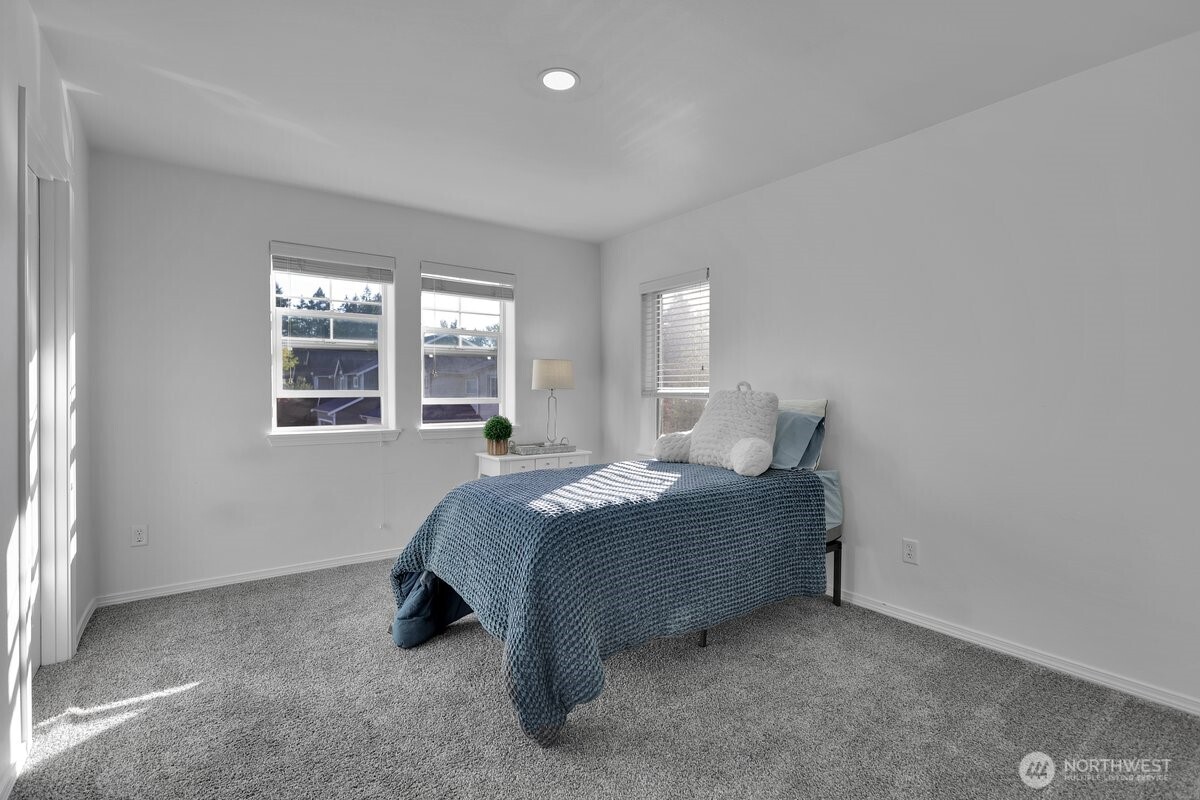 7529 181st Street Property Photo 10