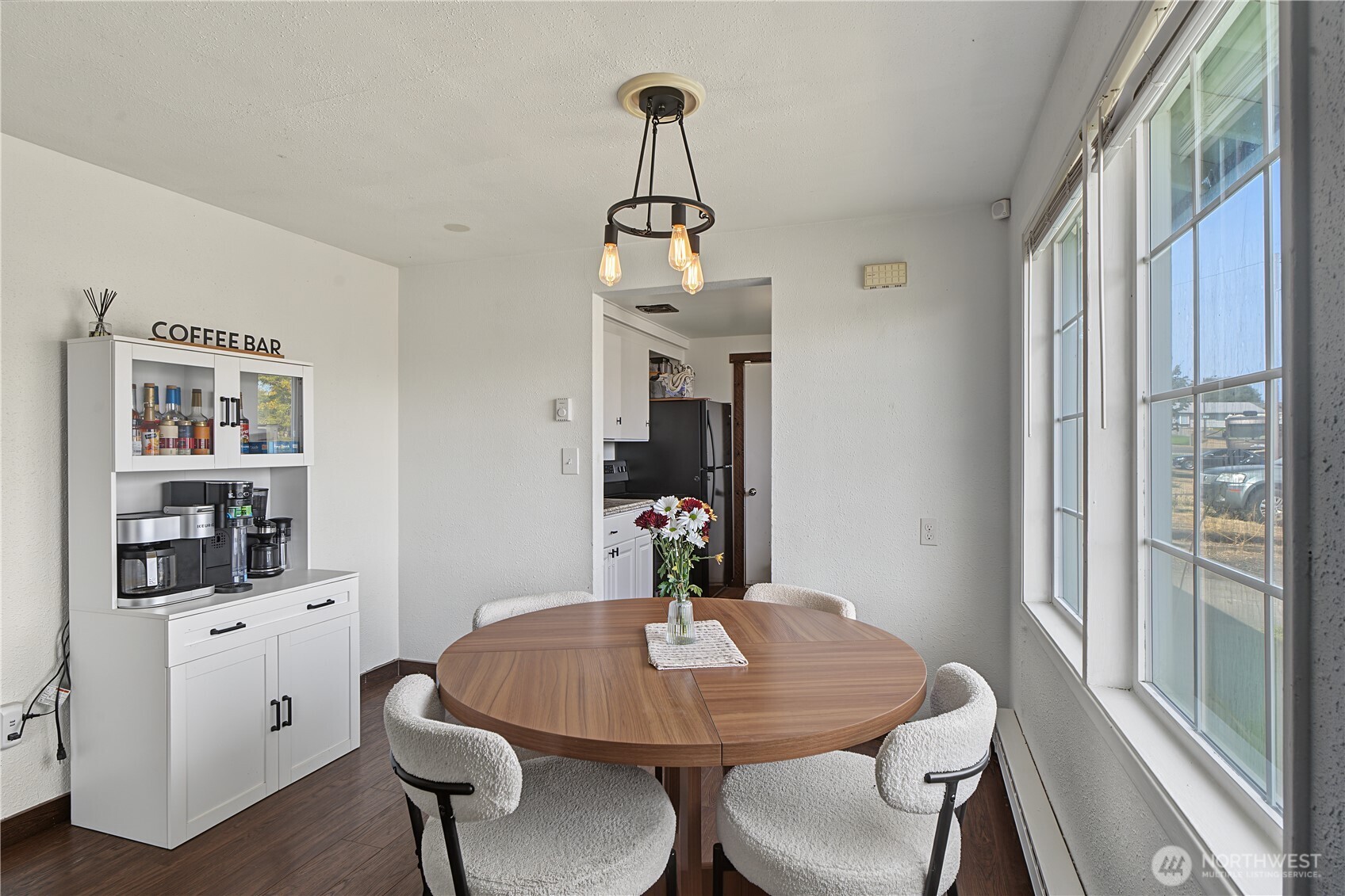 513 W Meridian Avenue Property Photo 6