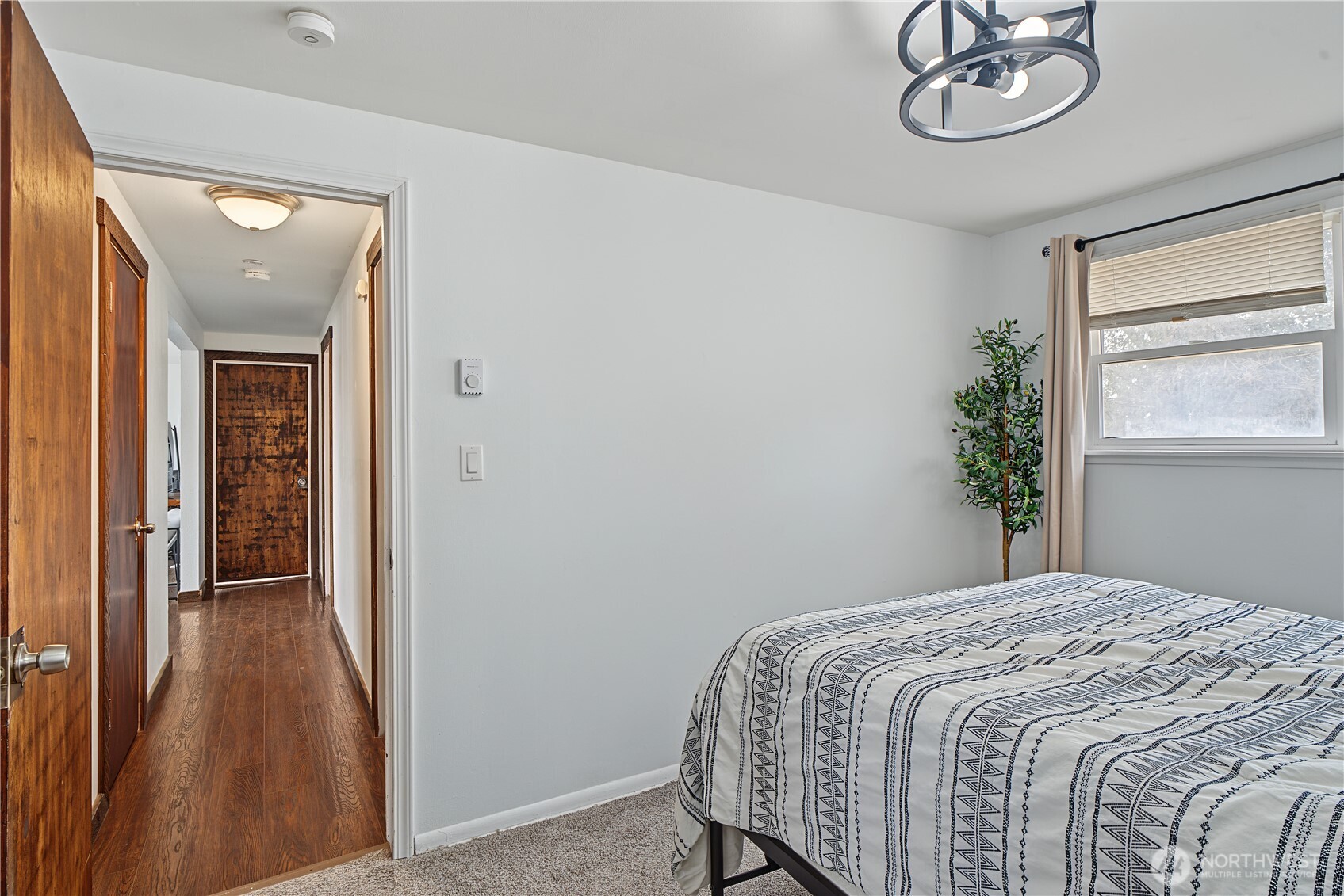 513 W Meridian Avenue Property Photo 16