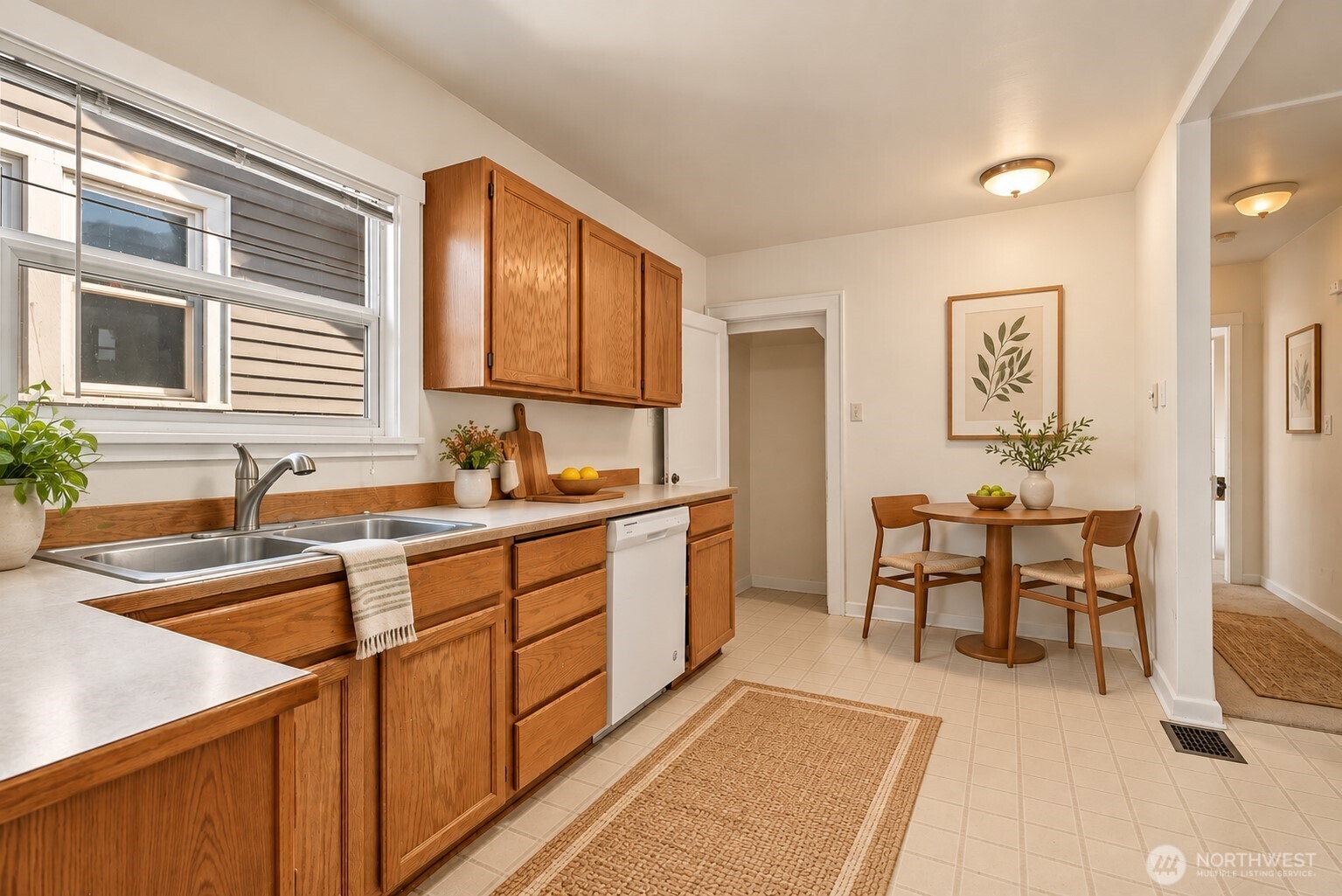 511 N 71st Street Property Photo 9