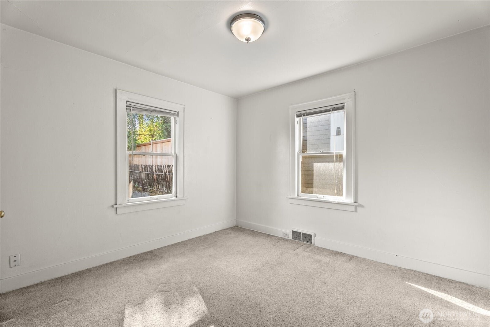 511 N 71st Street Property Photo 12