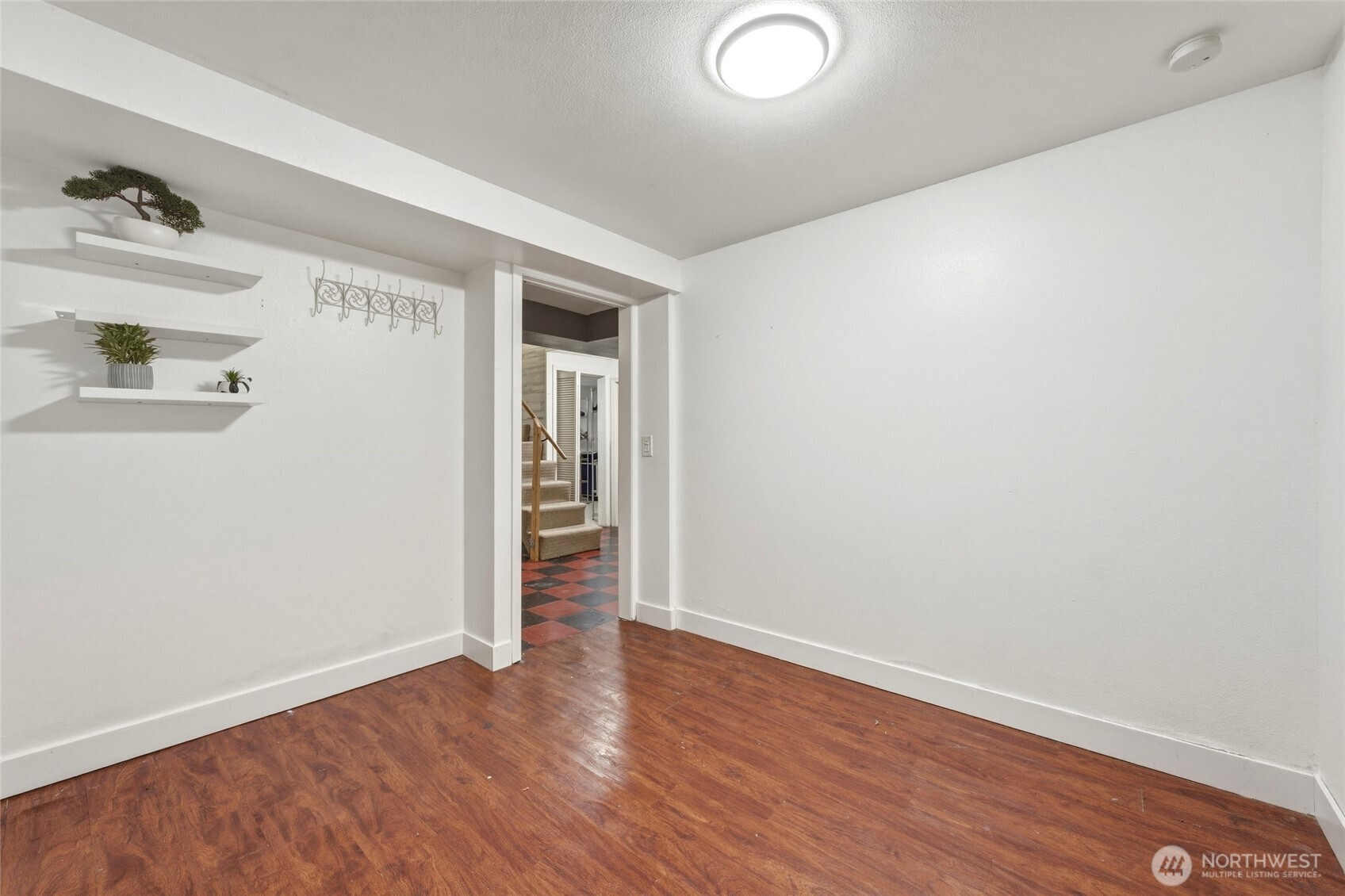 129 Kenneth Street Property Photo 17