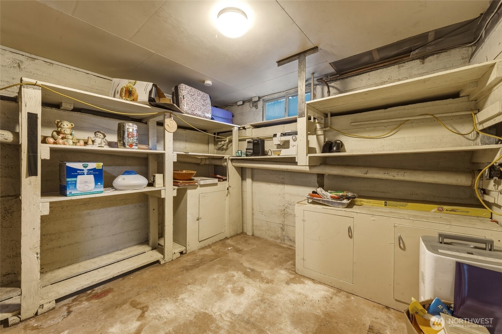129 Kenneth Street Property Photo 18