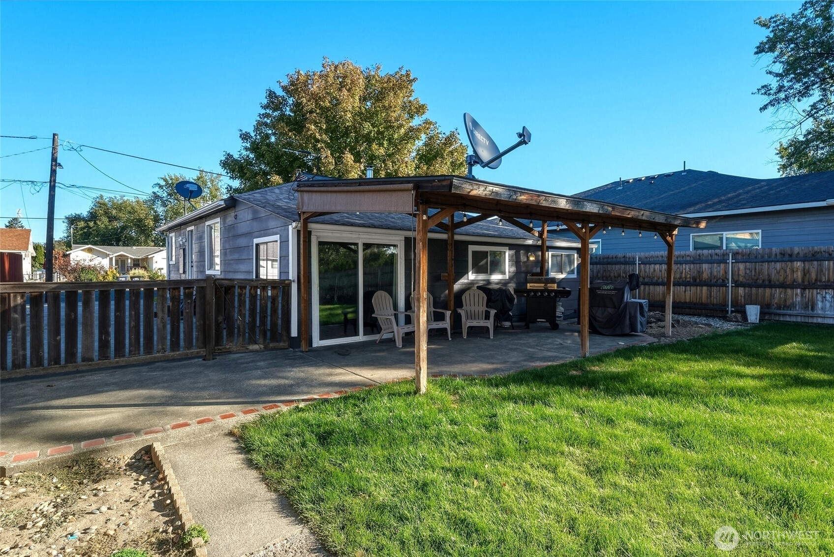 129 Kenneth Street Property Photo 25