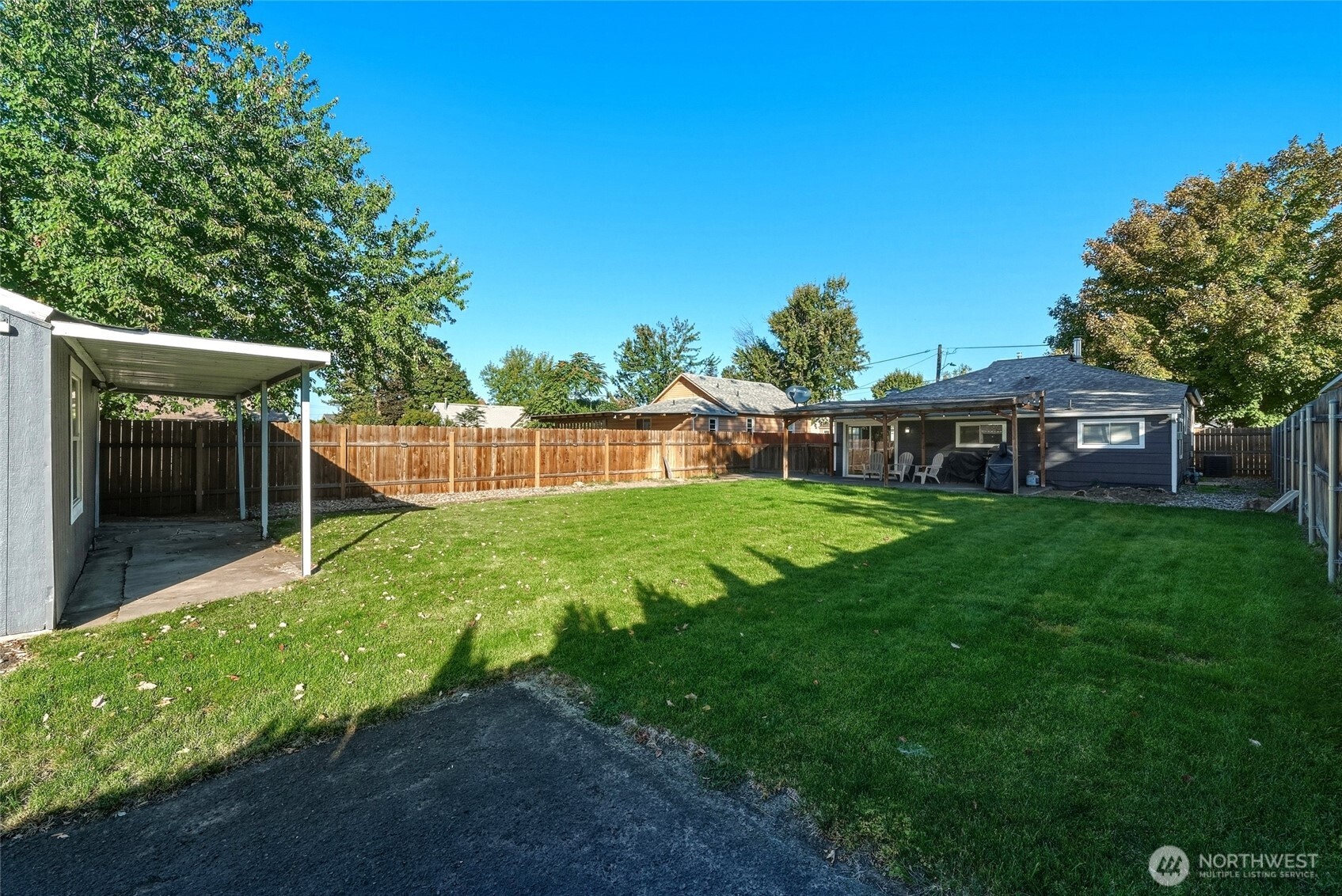 129 Kenneth Street Property Photo 26