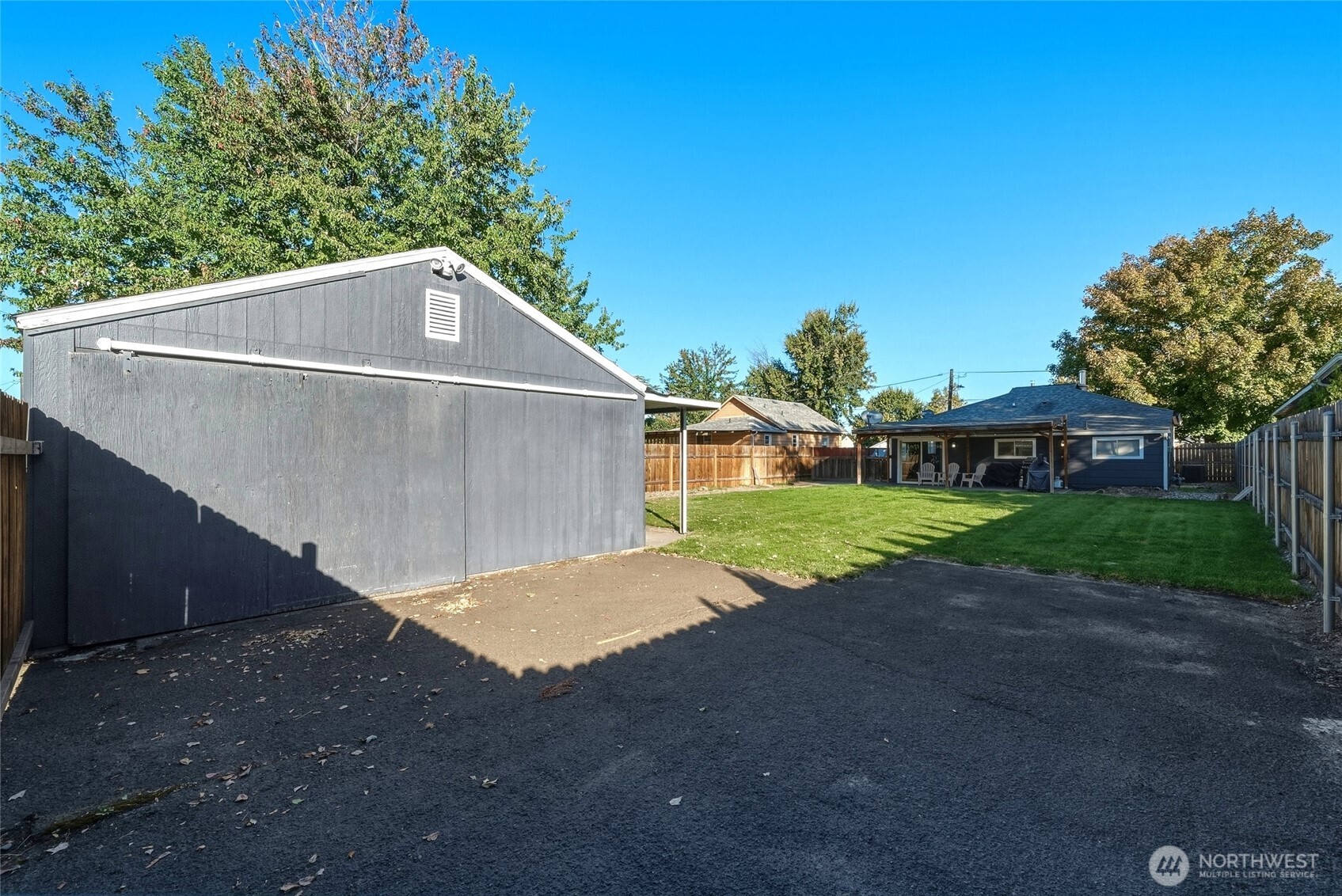 129 Kenneth Street Property Photo 30