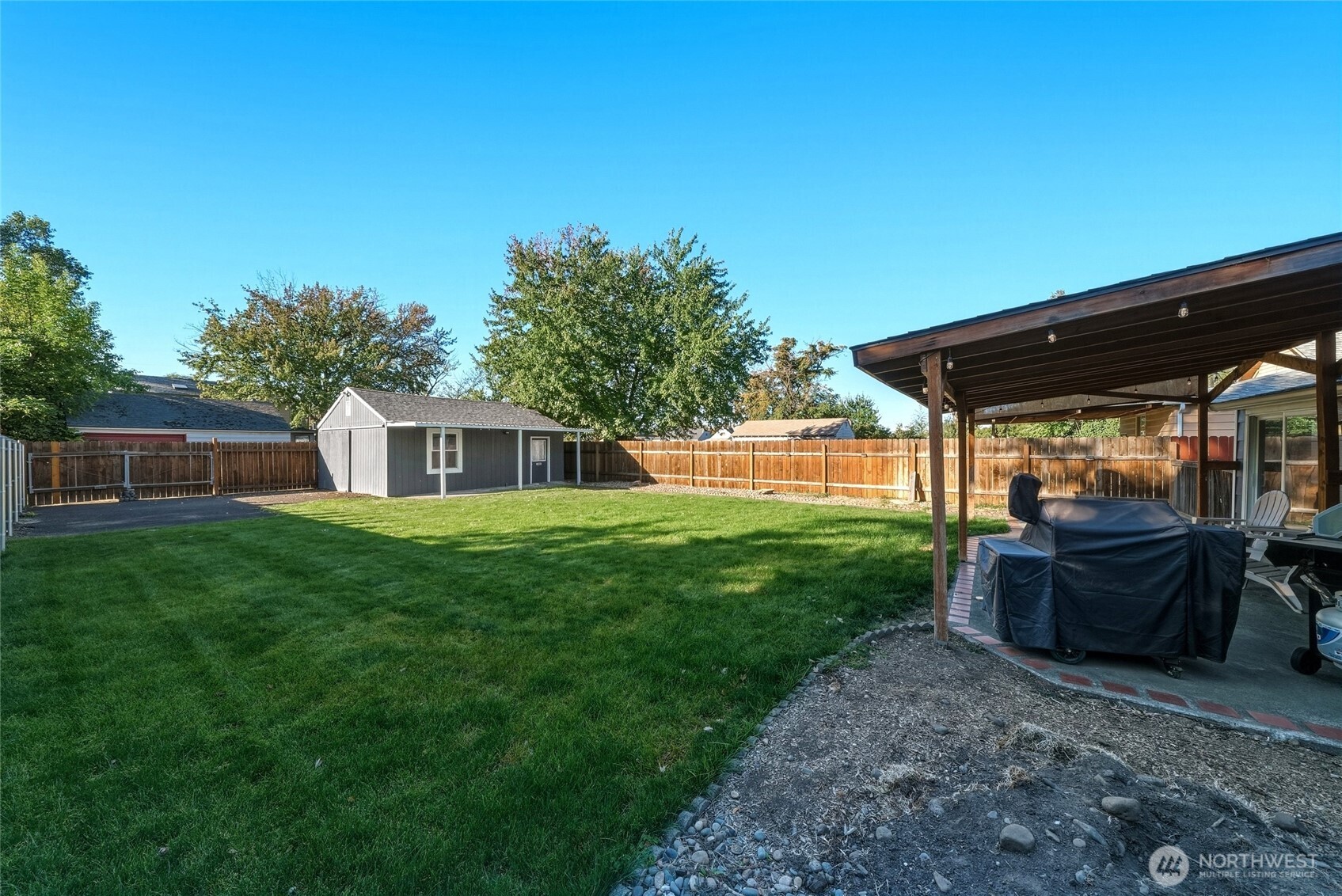 129 Kenneth Street Property Photo 31