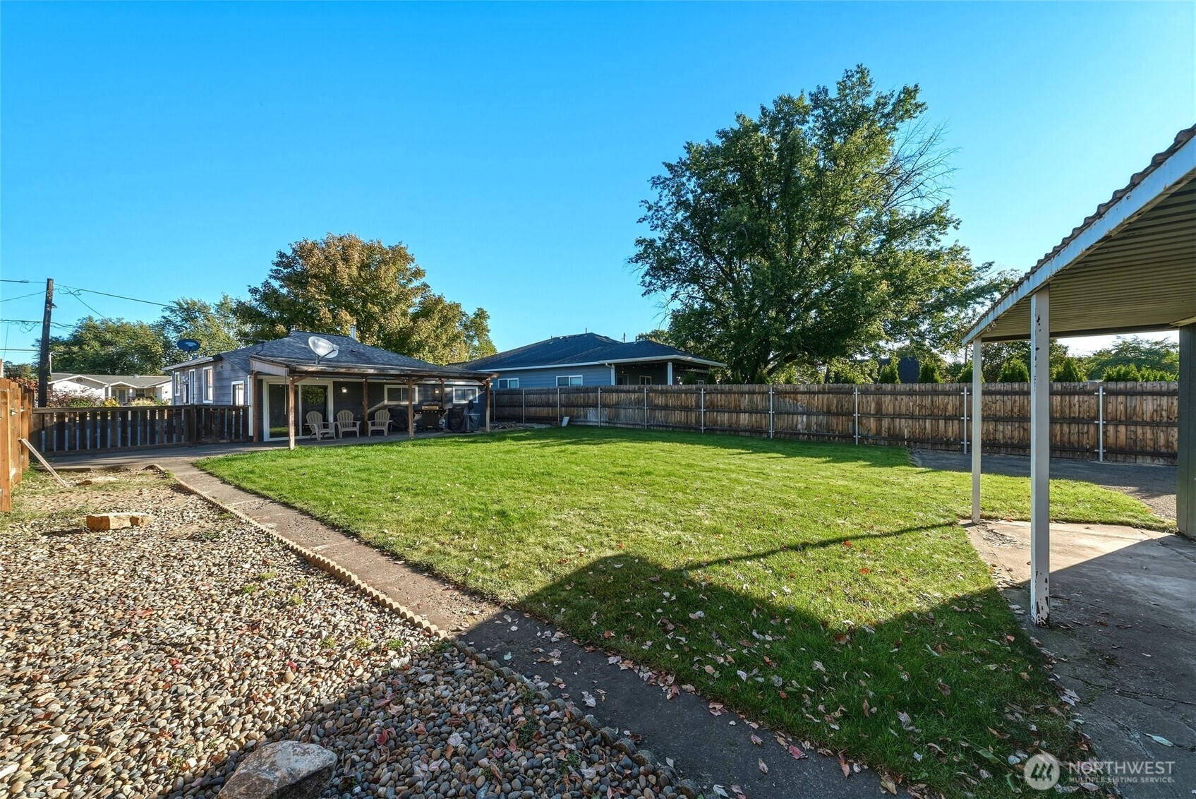 129 Kenneth Street Property Photo 32