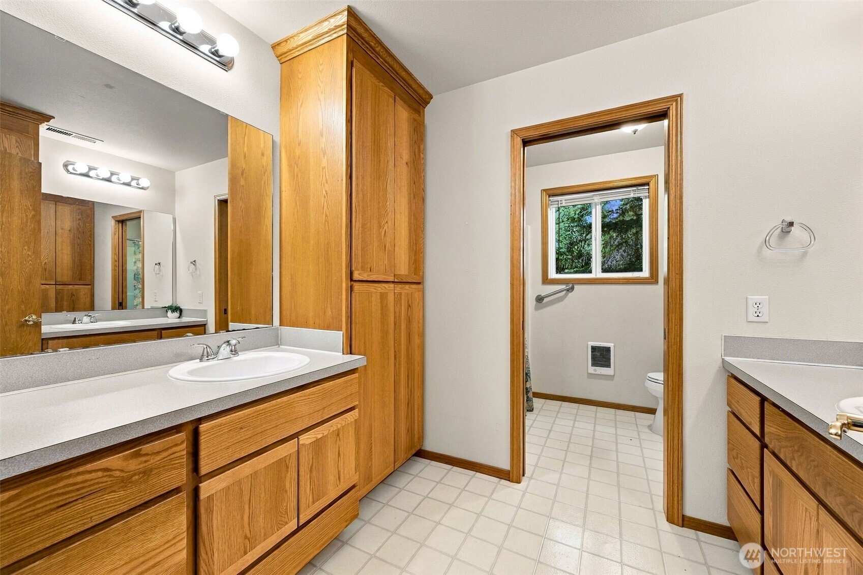 40204 Mountain Highway Property Photo 26