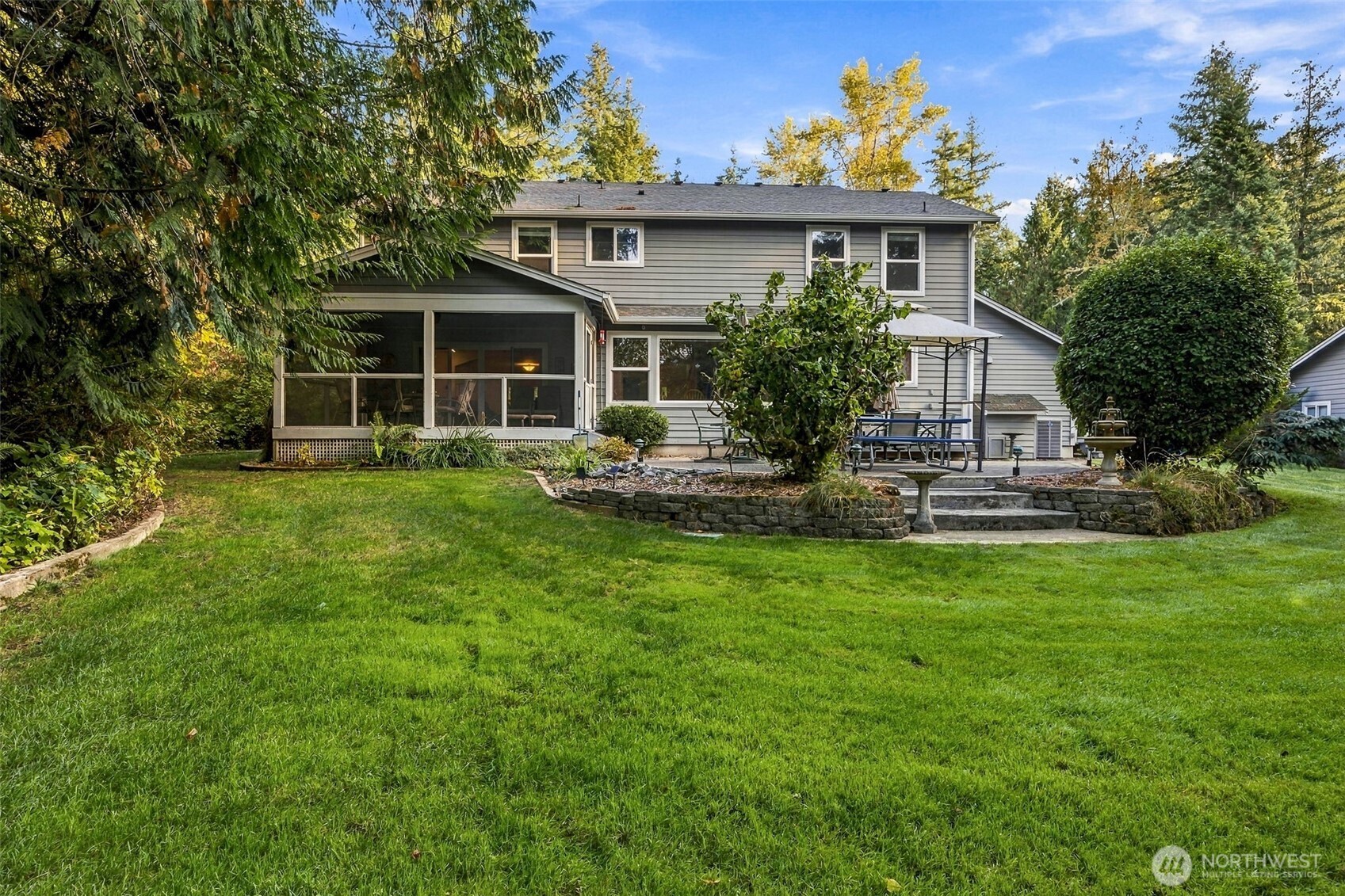 40204 Mountain Highway Property Photo 29