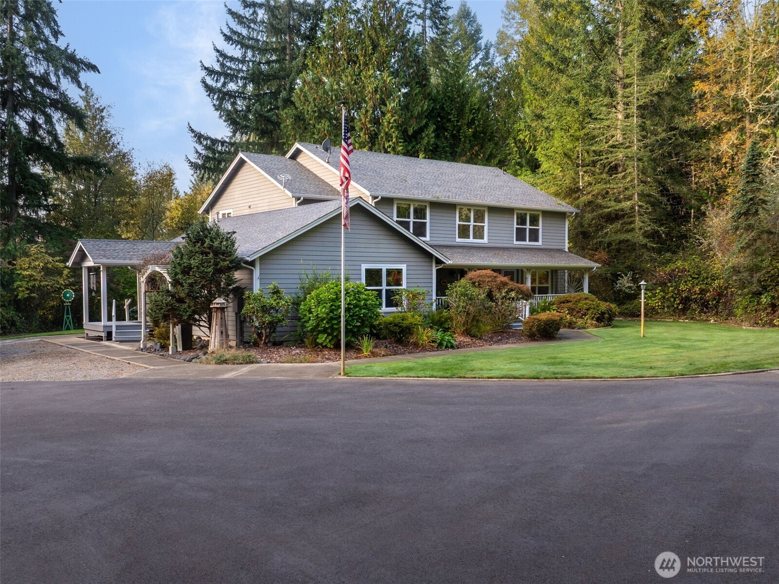 40204 Mountain Highway Property Photo 36