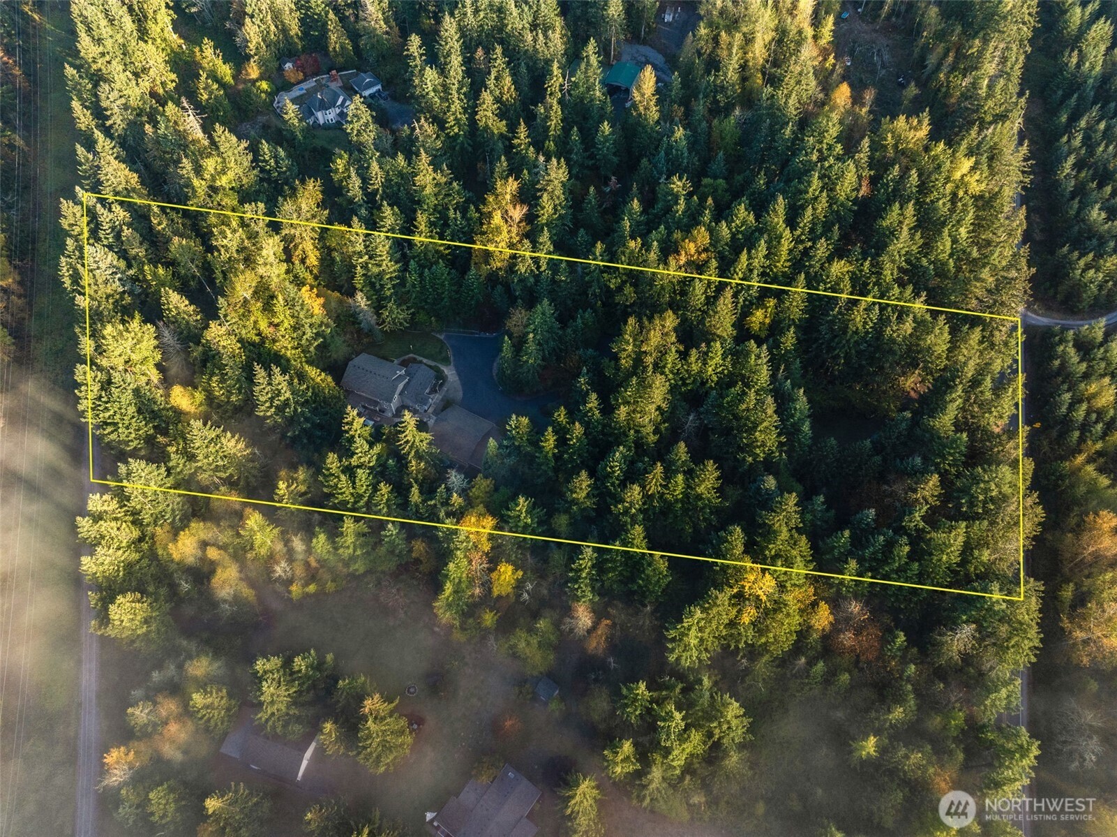 40204 Mountain Highway Property Photo 37