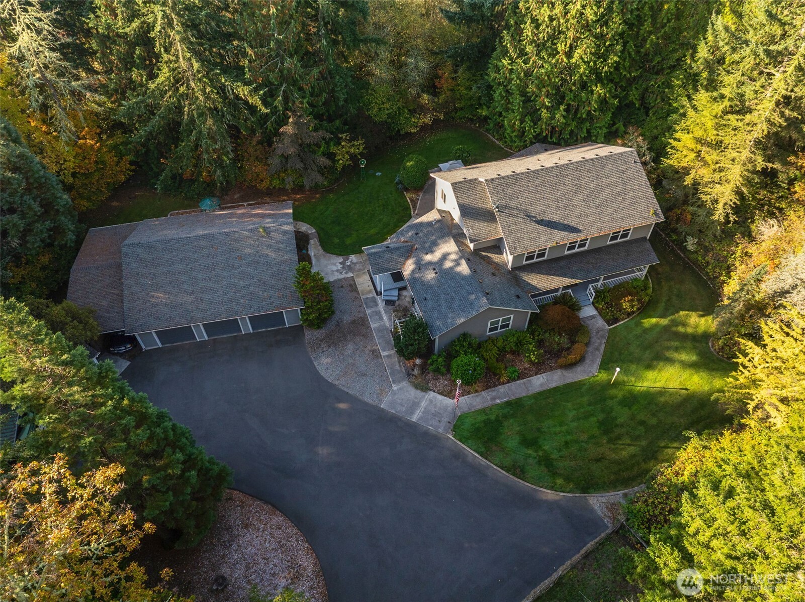 40204 Mountain Highway Property Photo 39