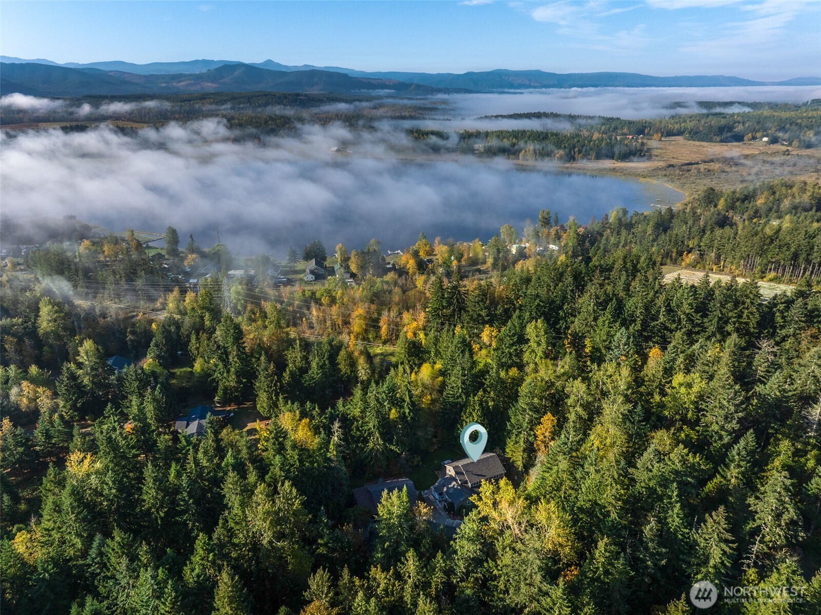 40204 Mountain Highway Property Photo 40