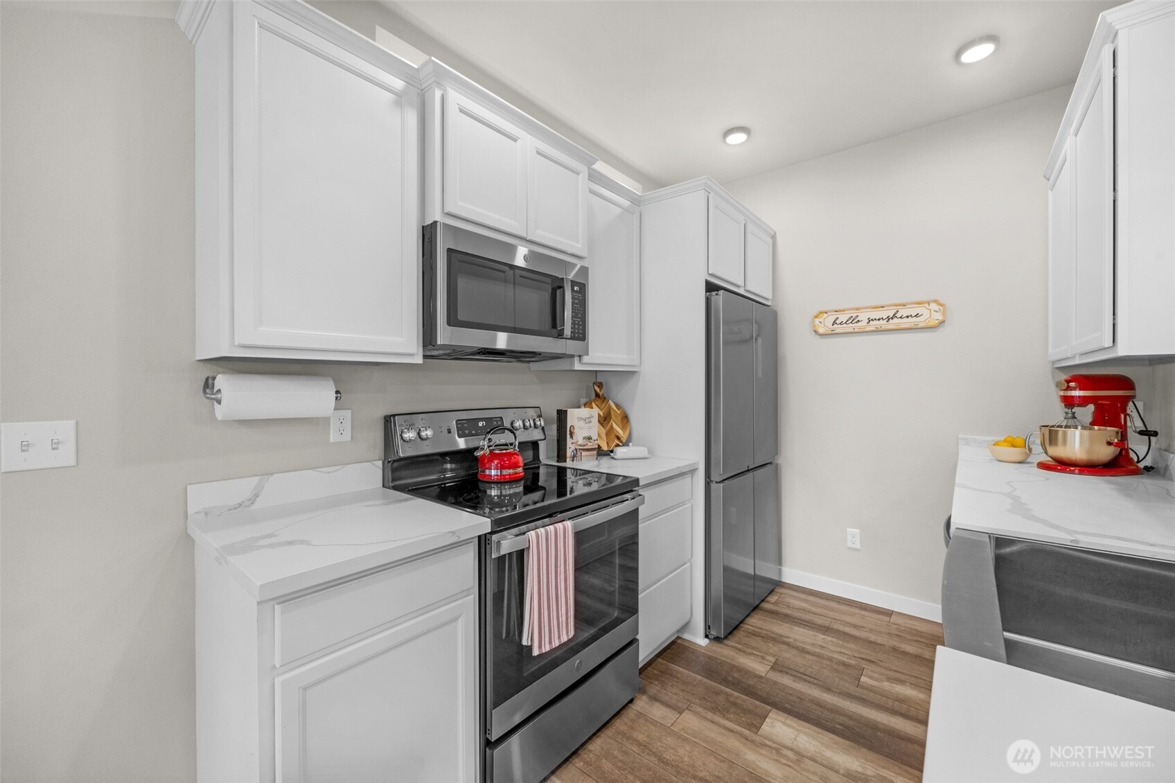 404 Raybird Avenue Property Photo 12