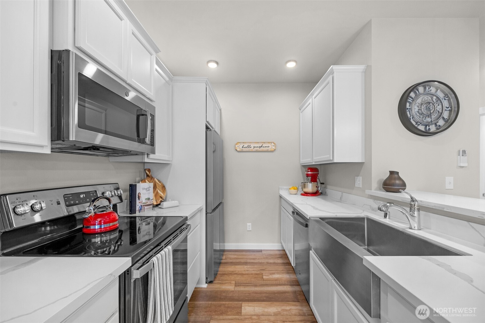 404 Raybird Avenue Property Photo 14