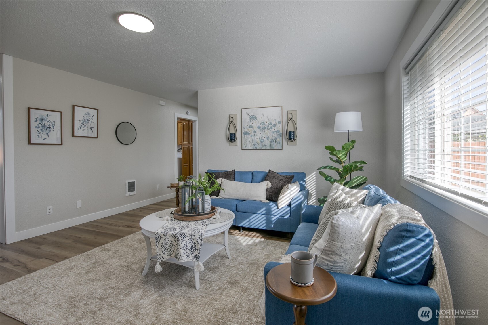 111 S B Street Property Photo 3