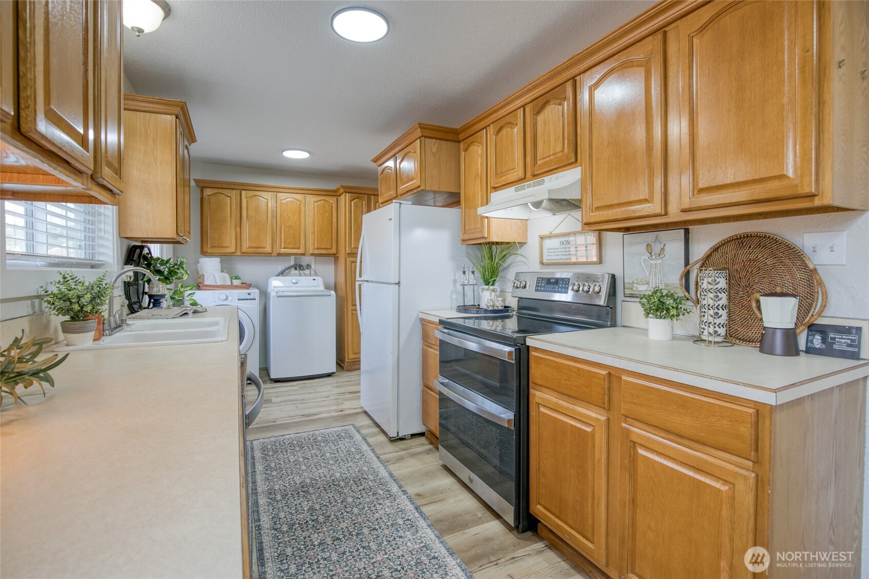 111 S B Street Property Photo 10