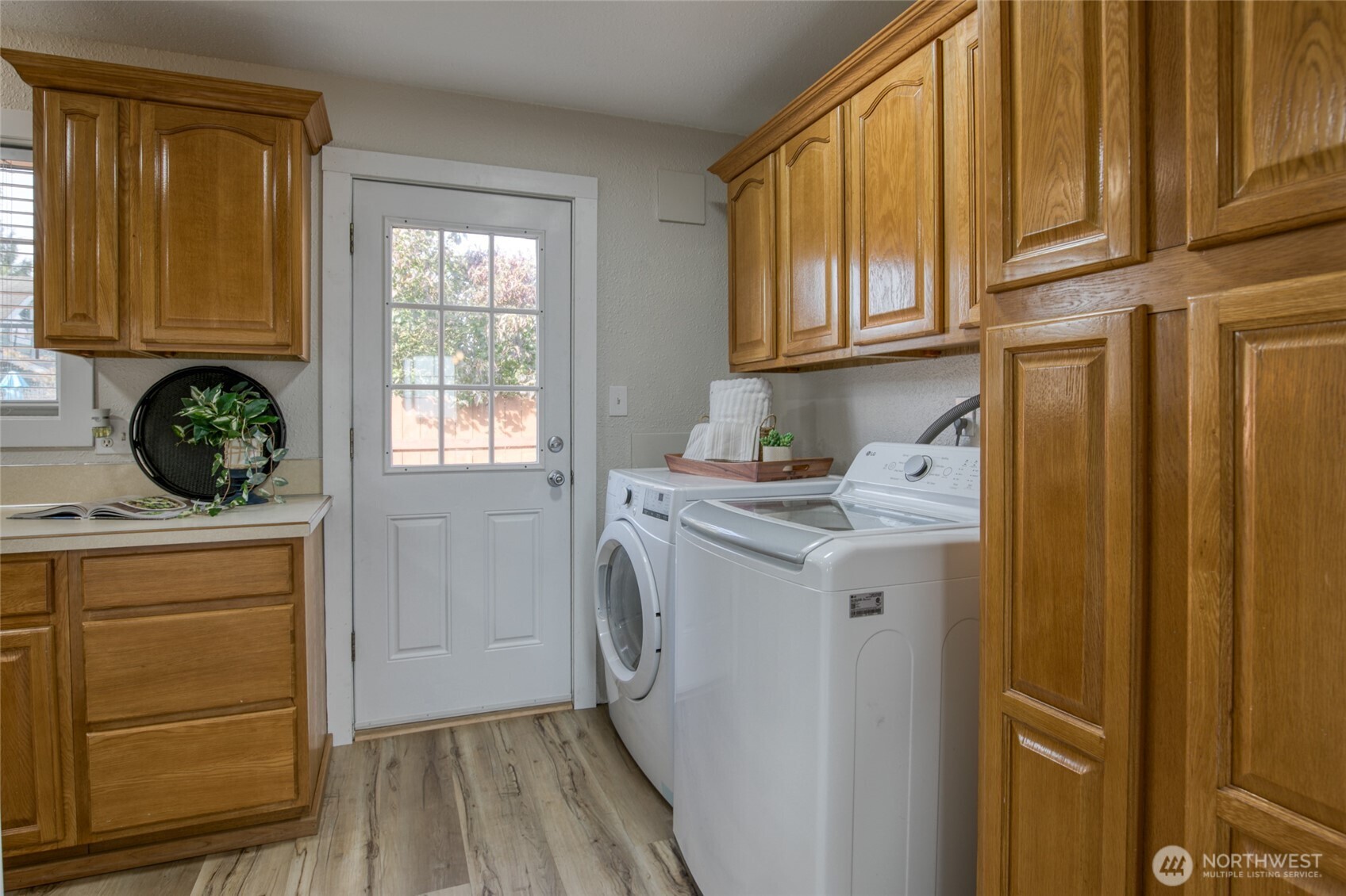 111 S B Street Property Photo 19