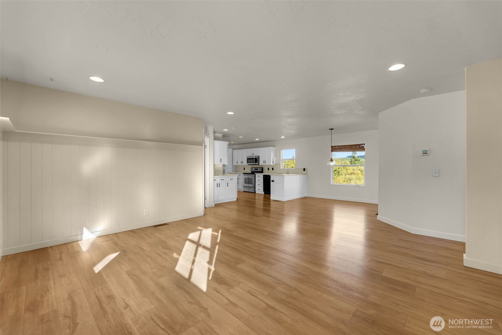 15011 Ne Hidden Meadows Drive Property Photo 3