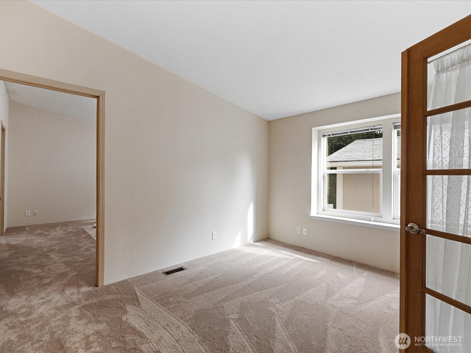 12608 Ne Hollyhills Drive Property Photo 16