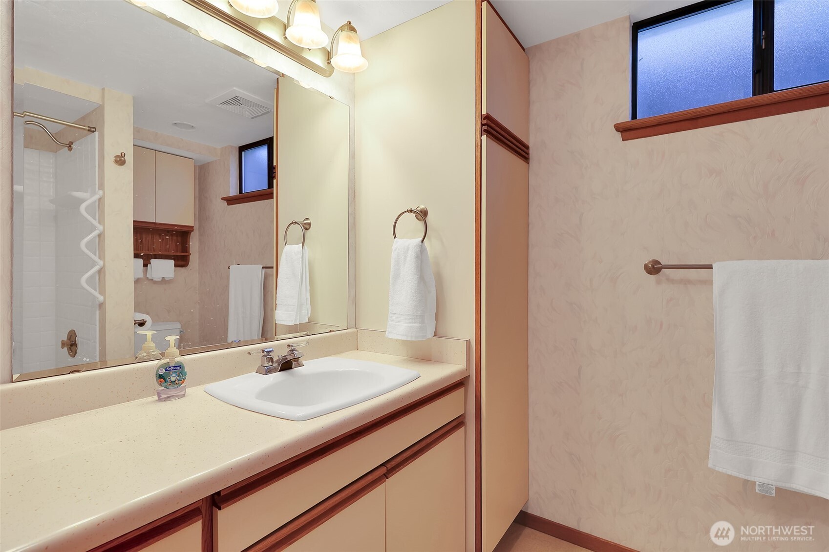 3218 Viewcrest Drive Property Photo 29