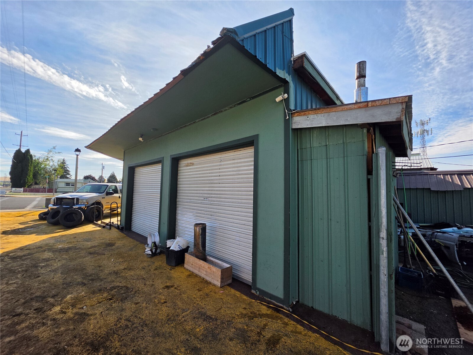 319 N Main Street A & B Property Photo 4