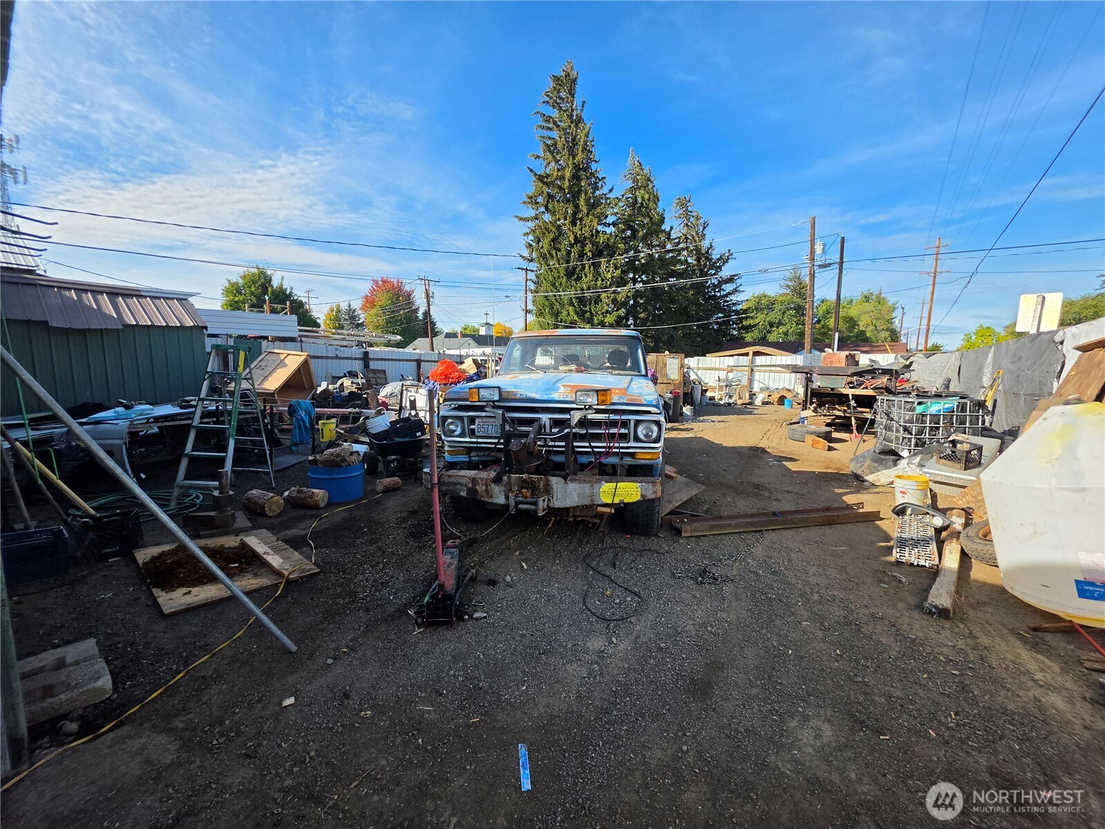 319 N Main Street A & B Property Photo 6