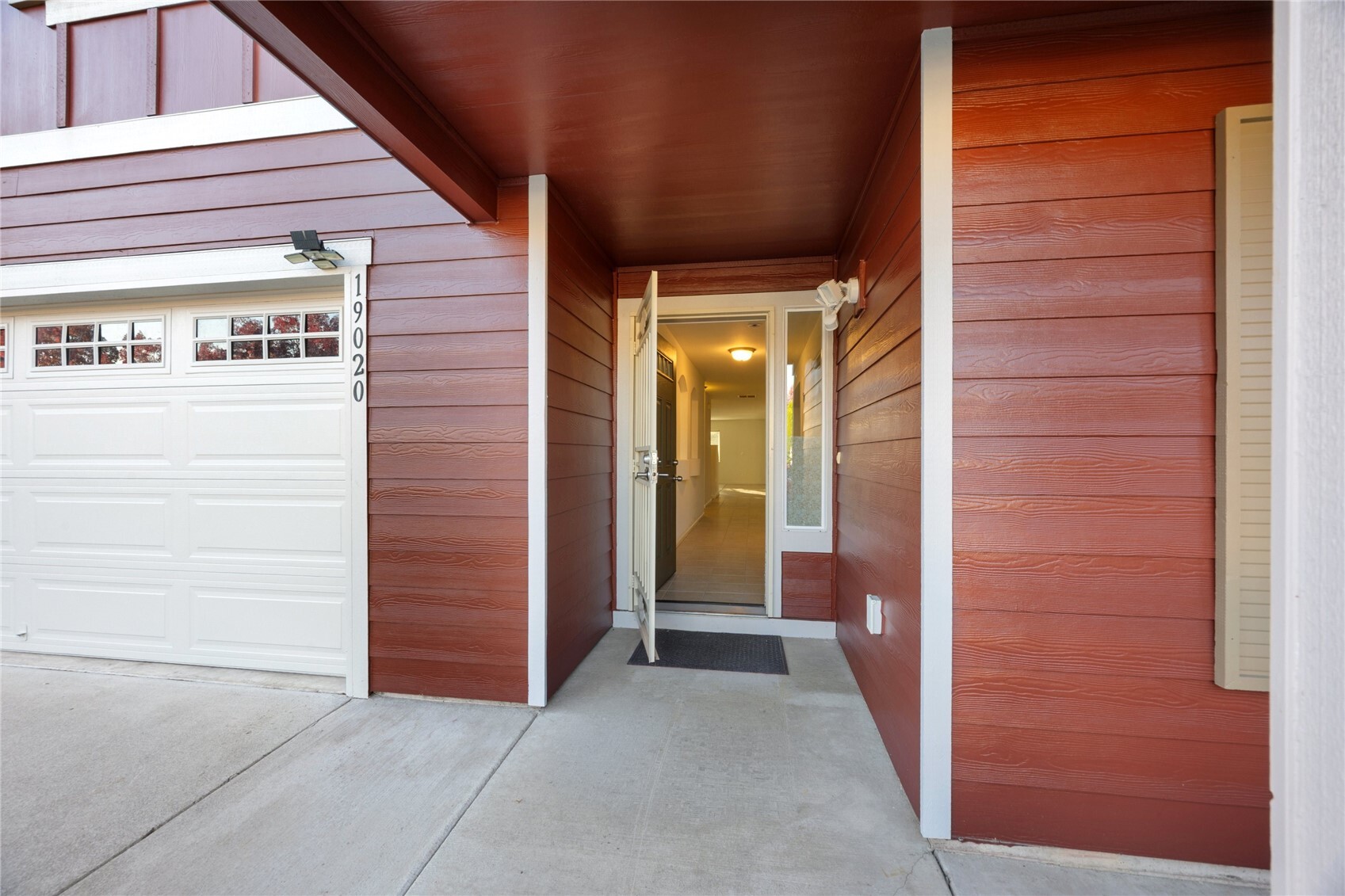 19020 18th Avenue Property Photo 3