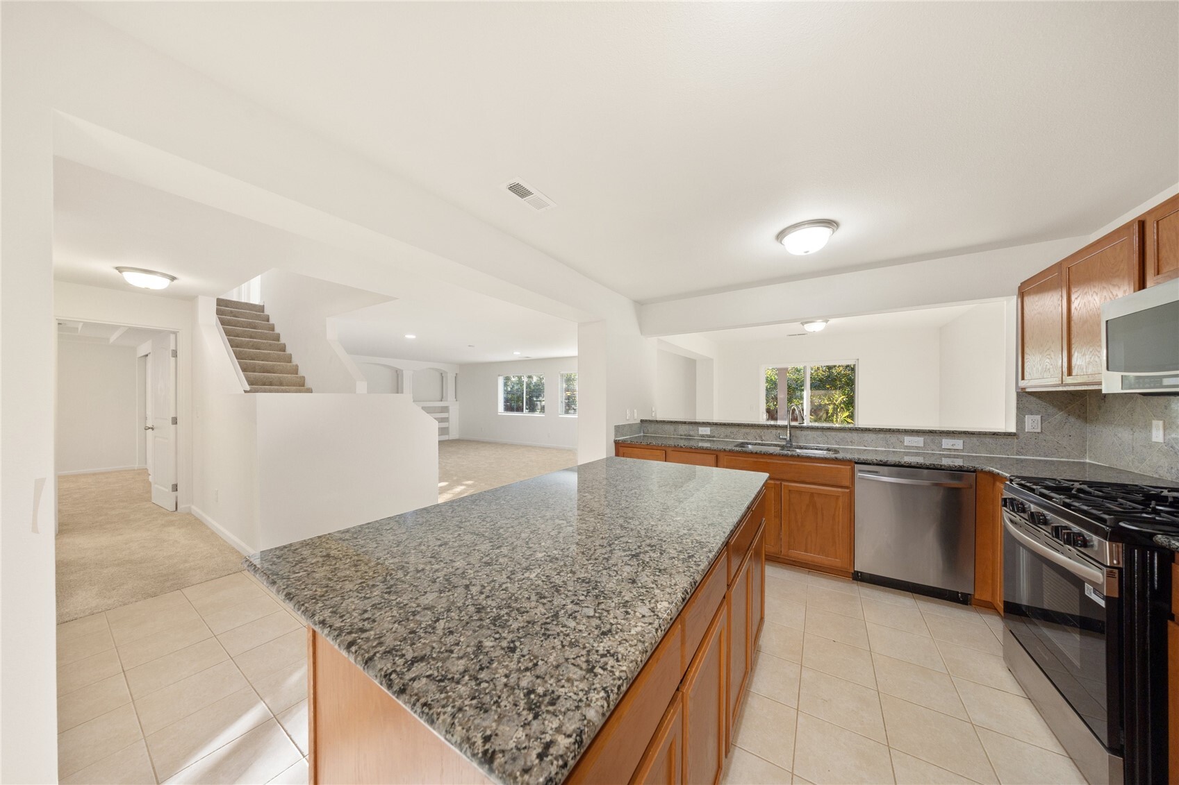 19020 18th Avenue Property Photo 10