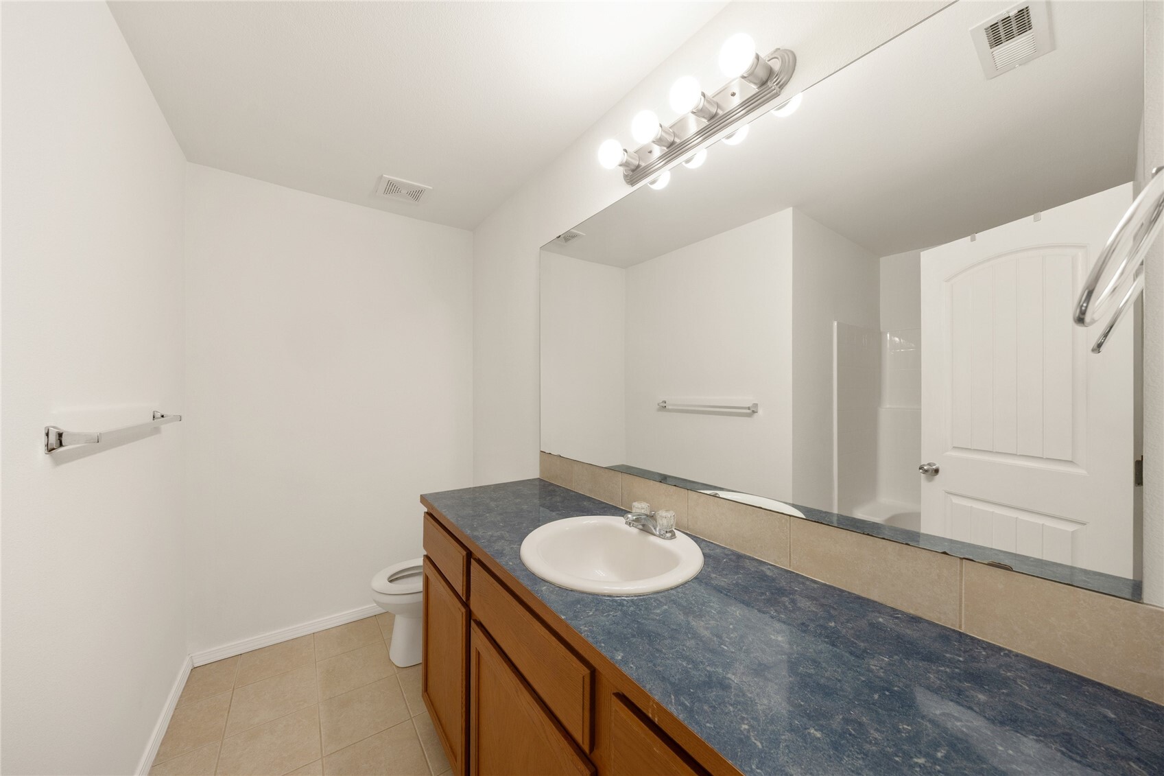 19020 18th Avenue Property Photo 16