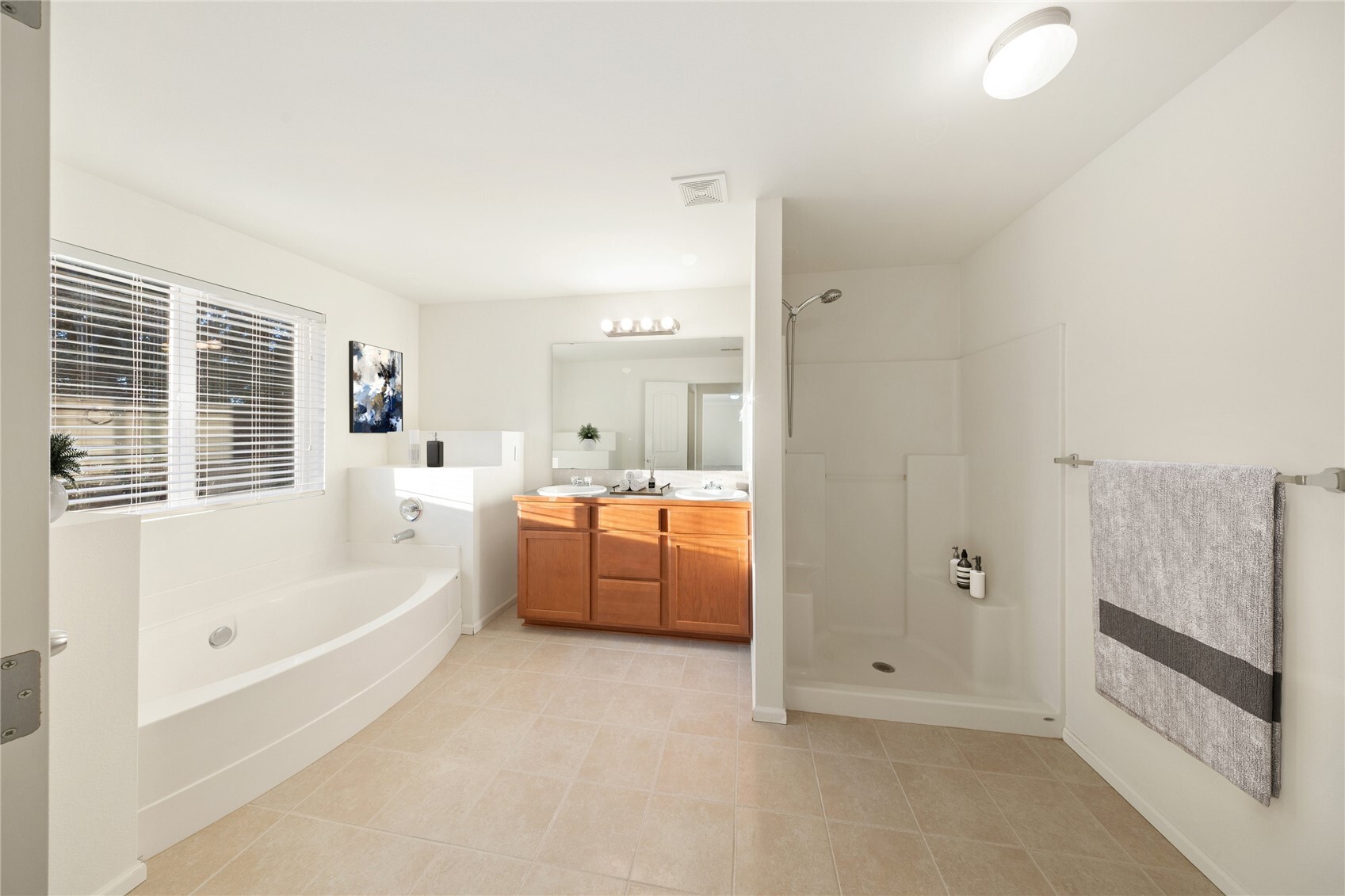 19020 18th Avenue Property Photo 24