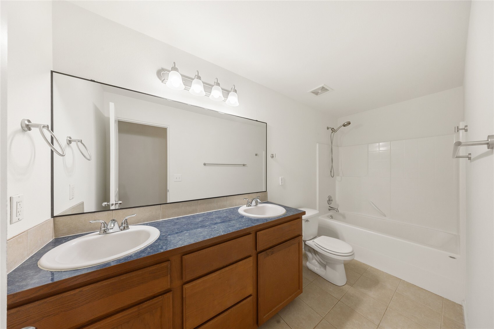 19020 18th Avenue Property Photo 29