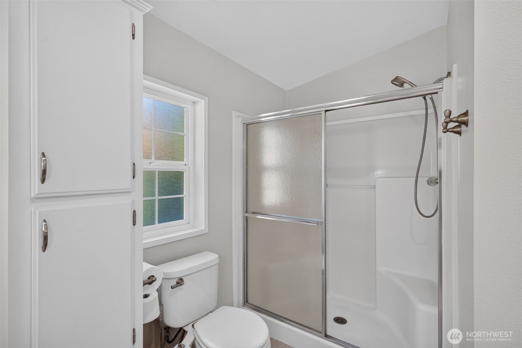 407 Nightengale Place Property Photo 23