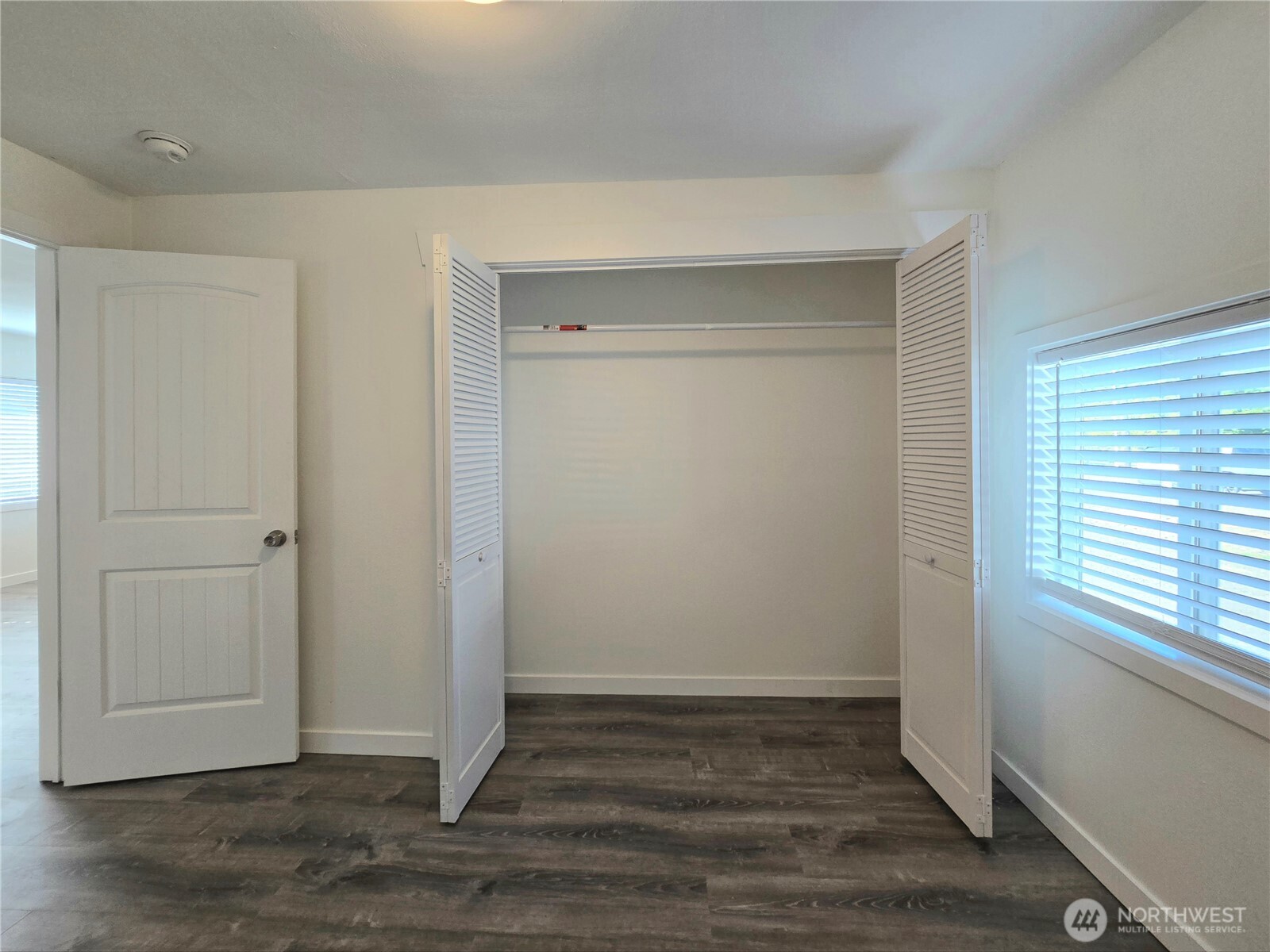 208 N Hoquiam Street Property Photo 18