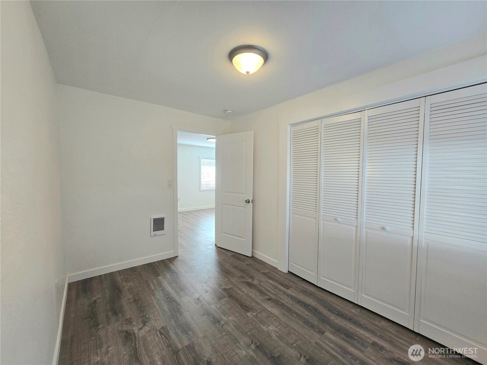 208 N Hoquiam Street Property Photo 19