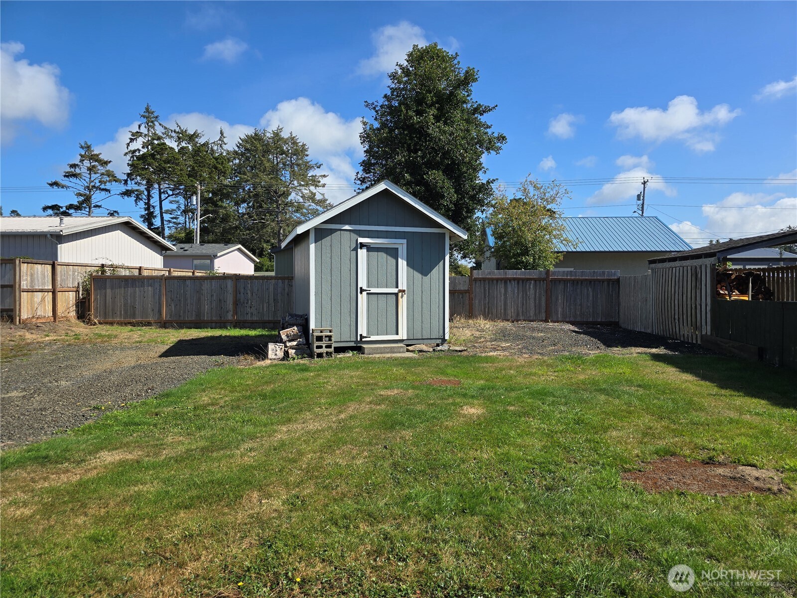 208 N Hoquiam Street Property Photo 31