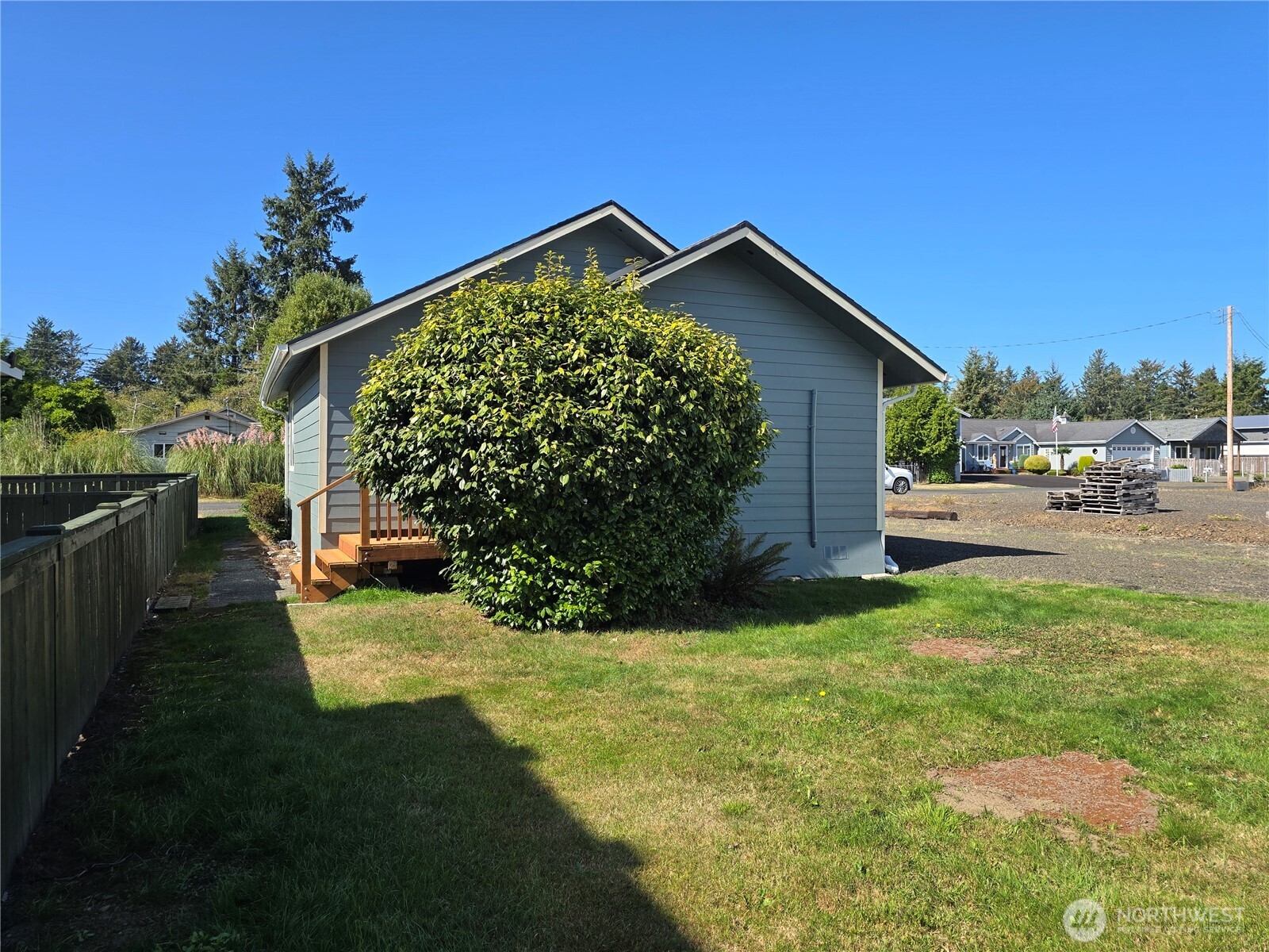 208 N Hoquiam Street Property Photo 33