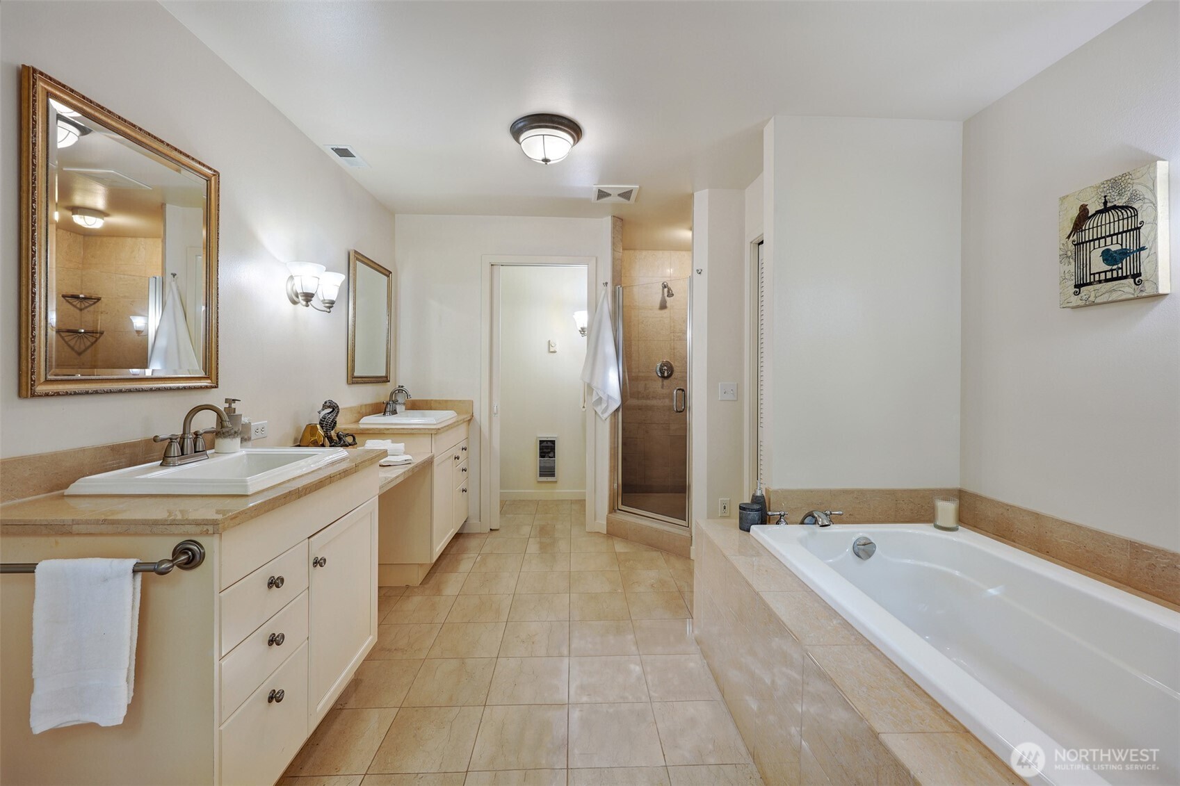 6720 W Mercer Way Property Photo 18
