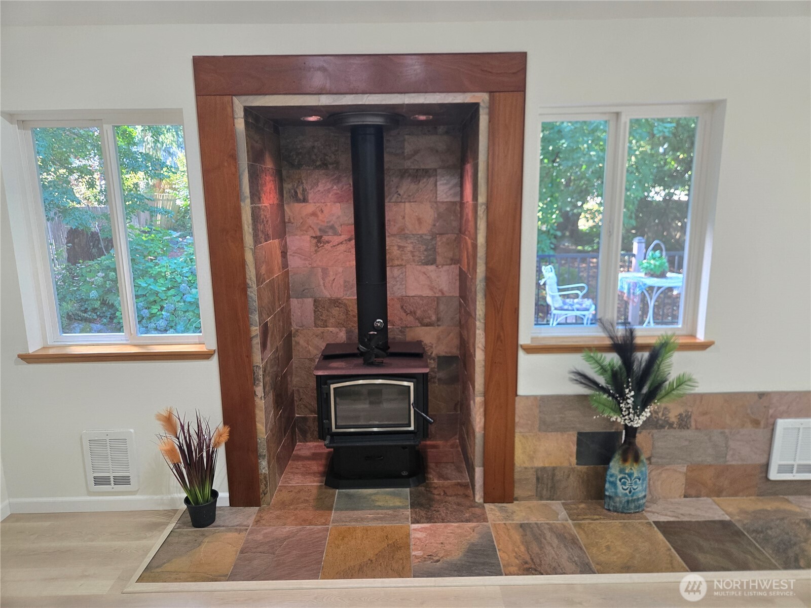 44512 Fir Road Property Photo 5