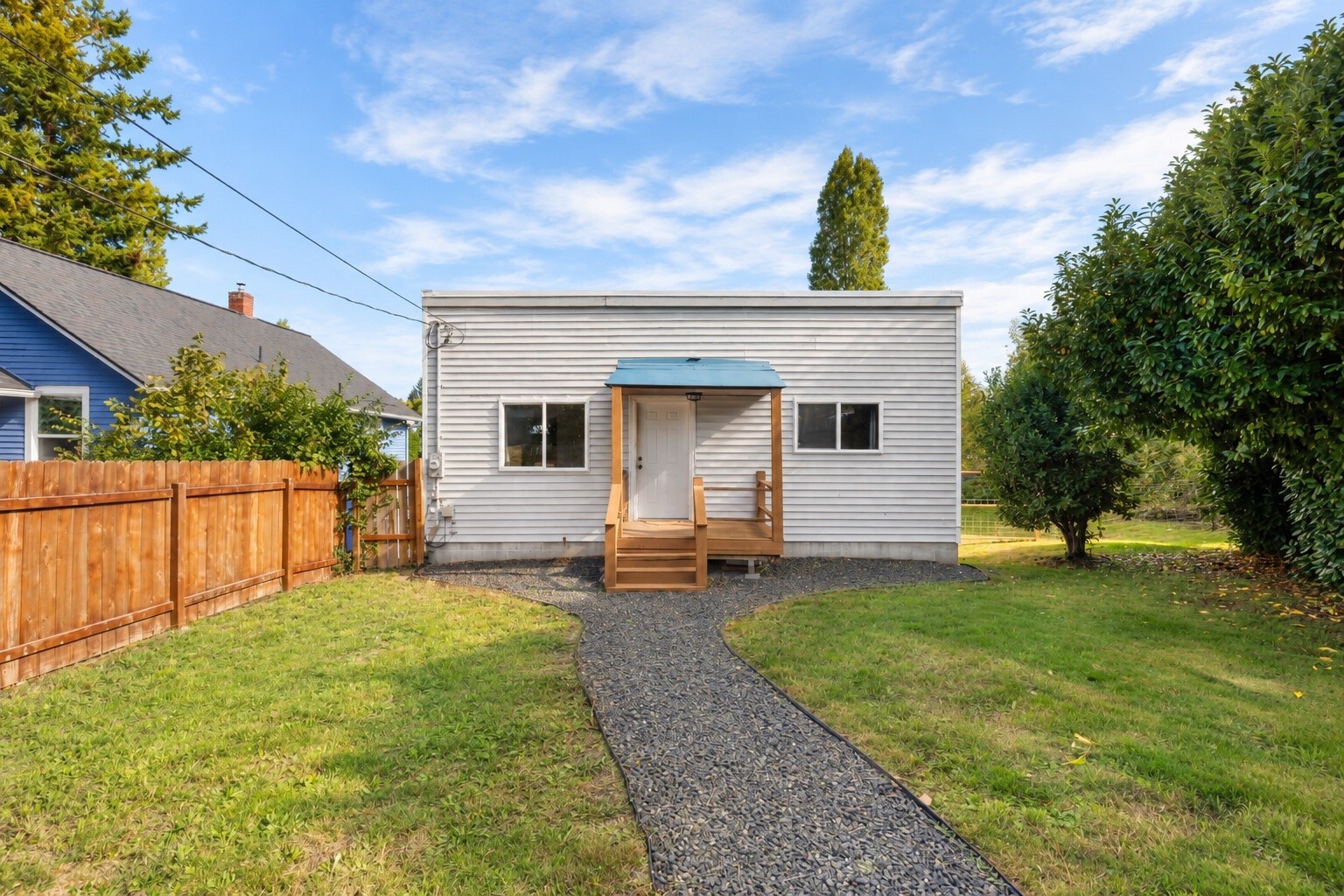 1405 Flower Avenue Property Photo 1