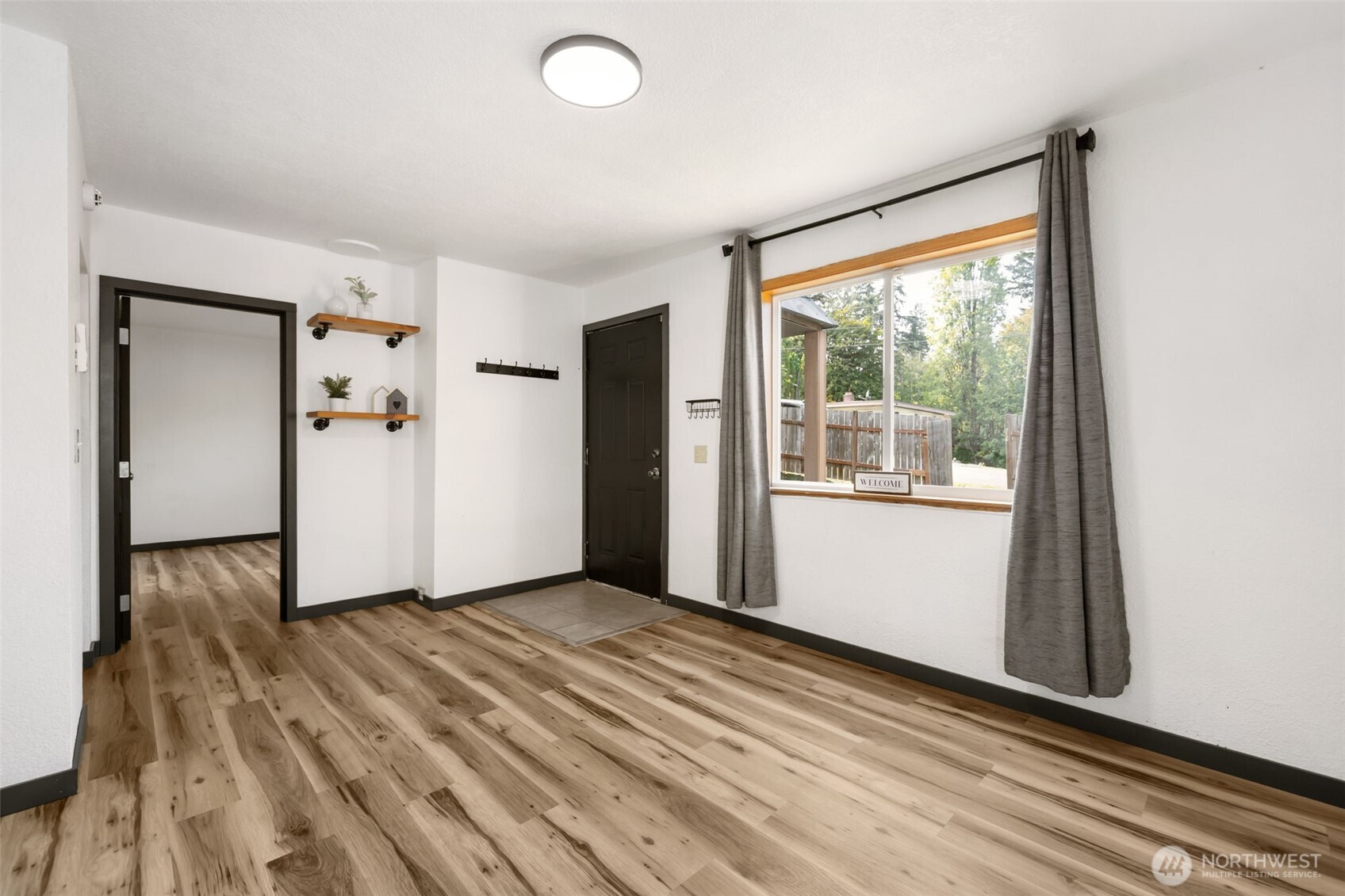 1405 Flower Avenue Property Photo 2