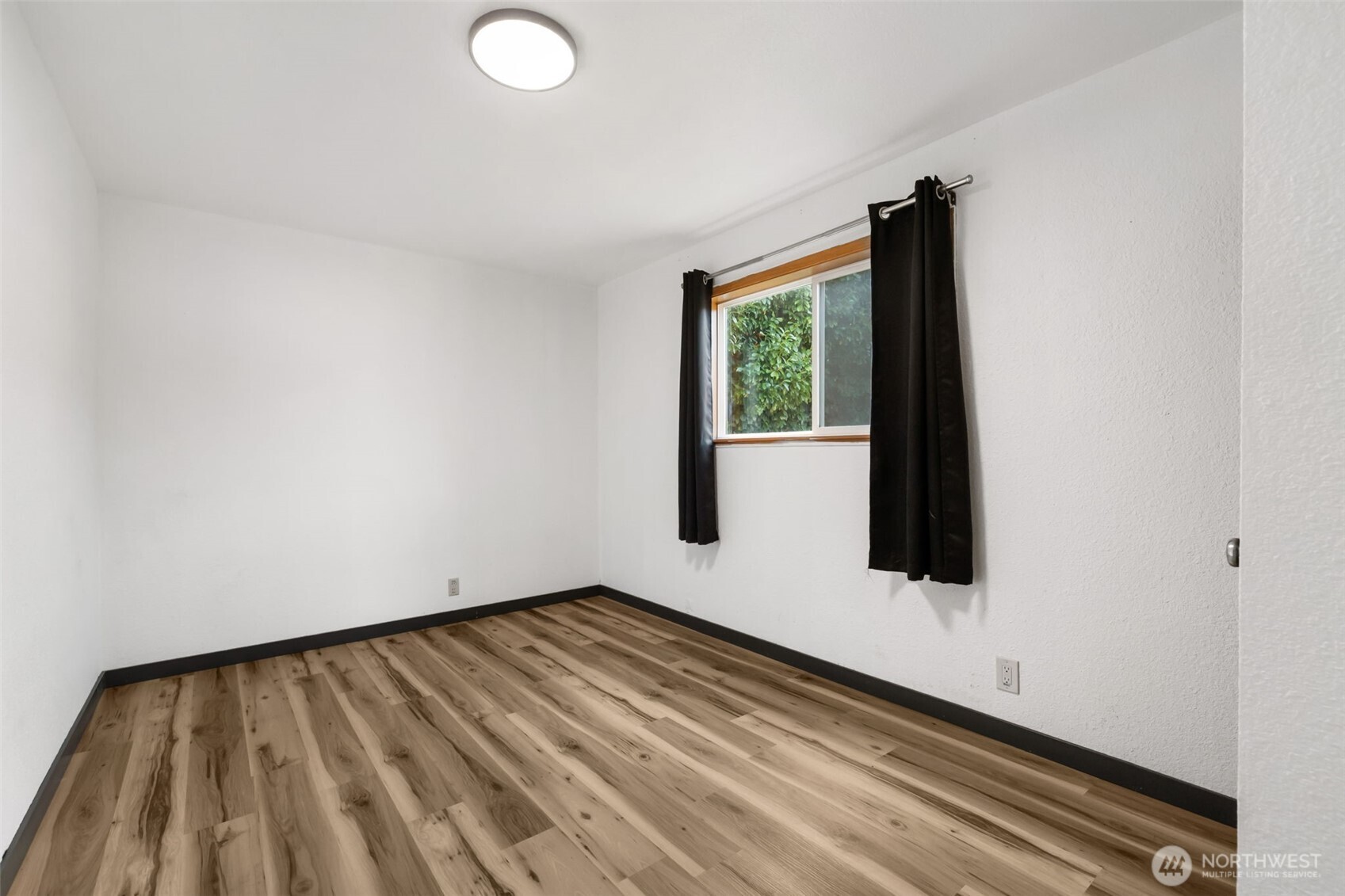 1405 Flower Avenue Property Photo 11