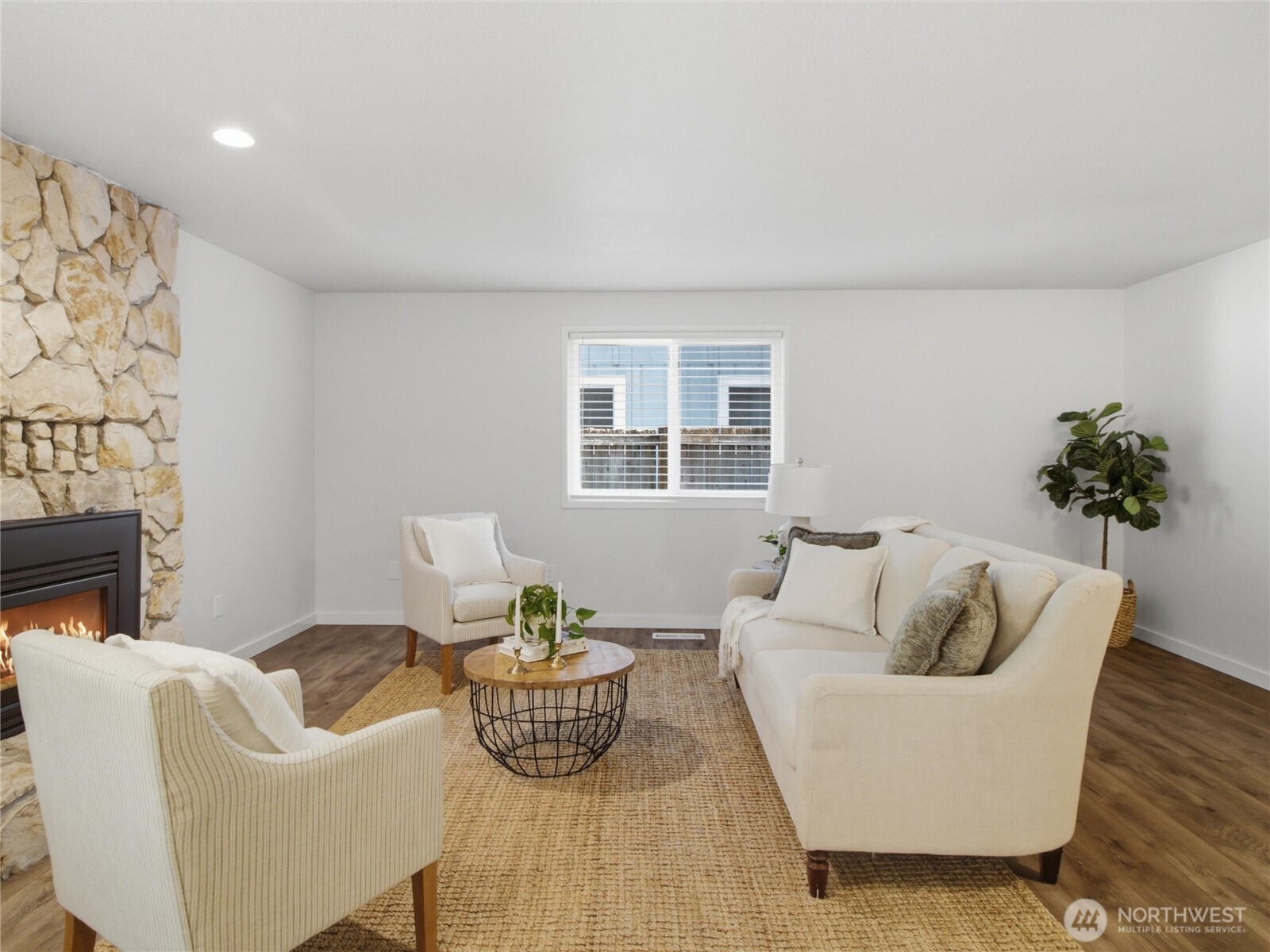 8616 35th Court Property Photo 6