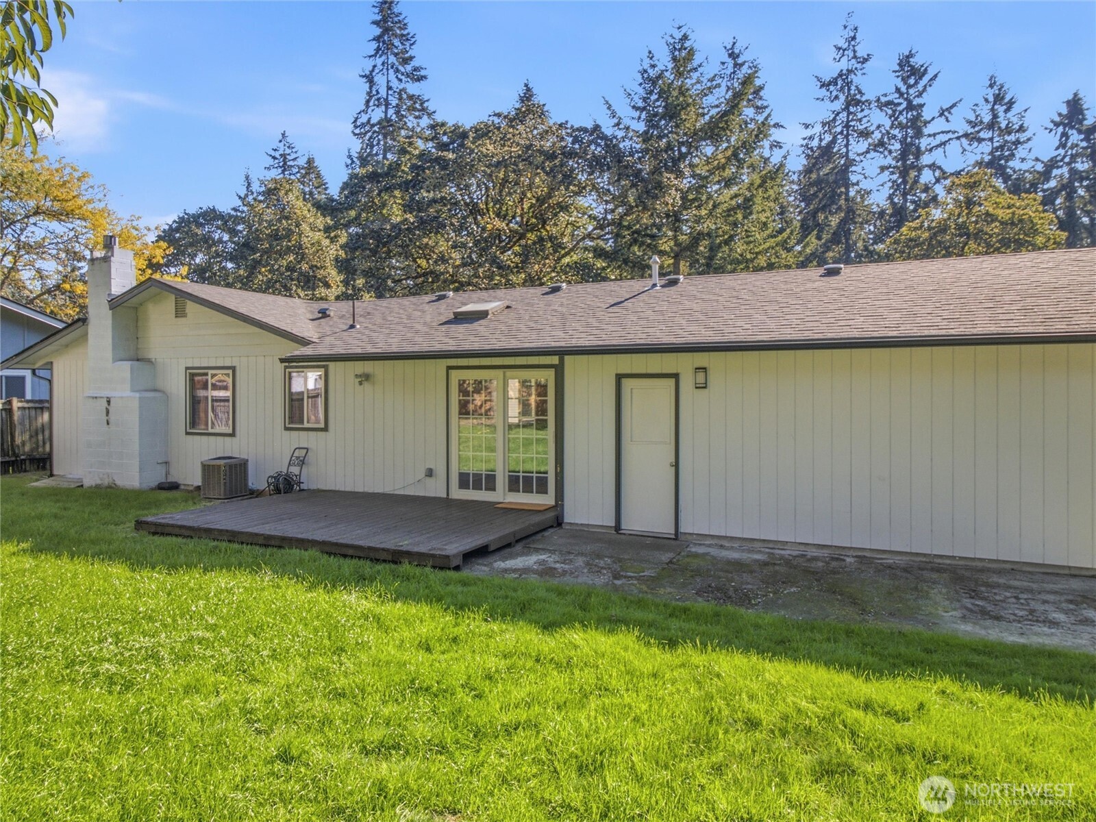 8616 35th Court Property Photo 22