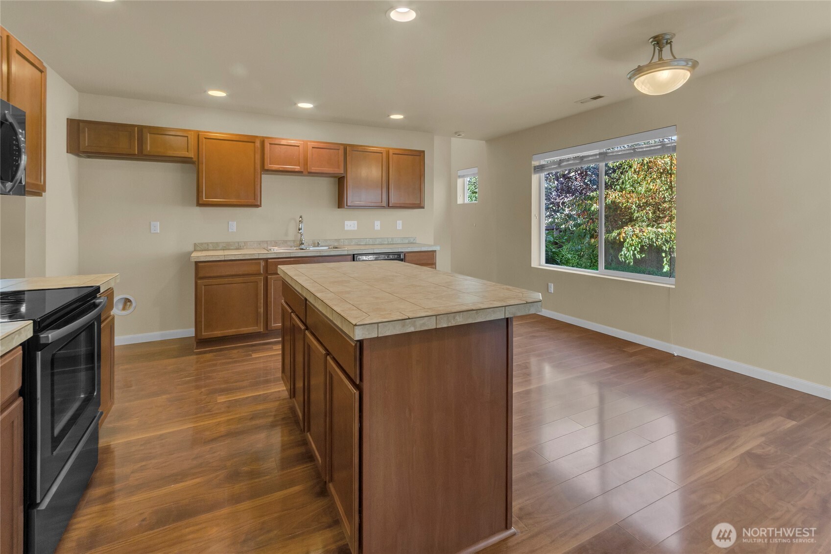 1701 177th Street Property Photo 8