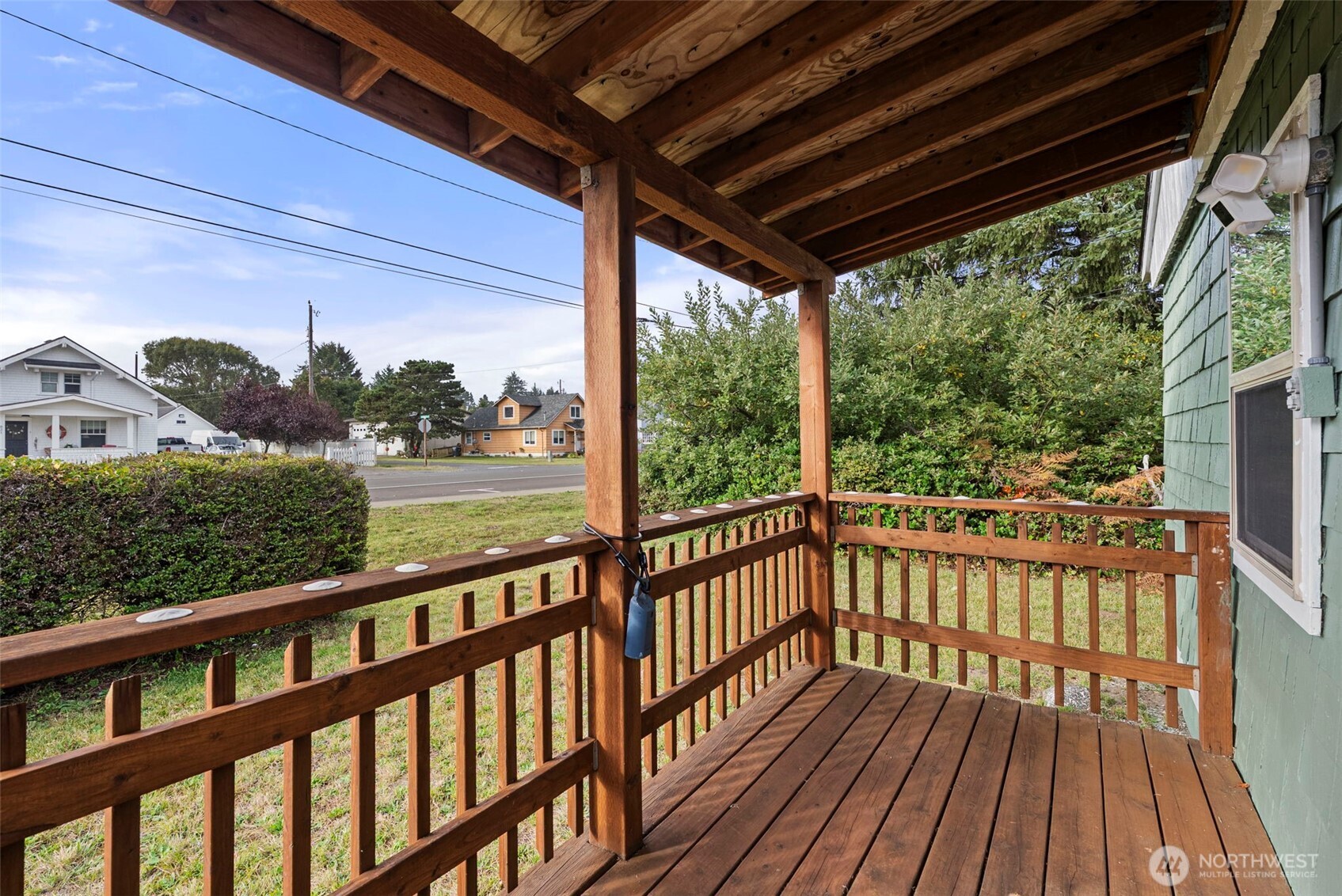 818 W Ocean Avenue Property Photo 9