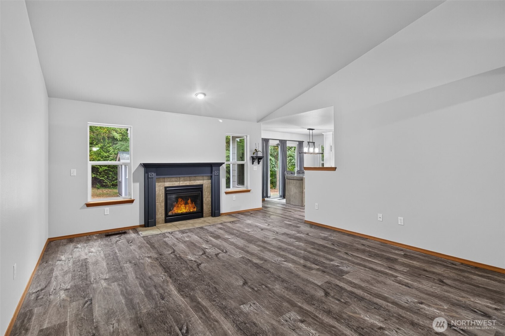 18230 Penn Lane Property Photo 4